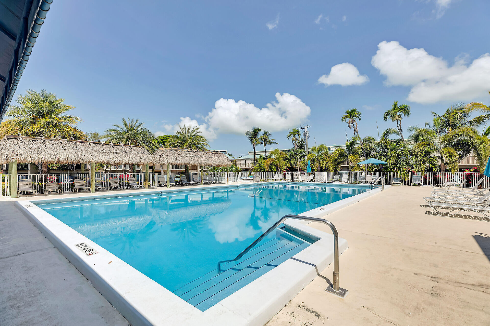 87200 Overseas Highway D3 Property Photo 37