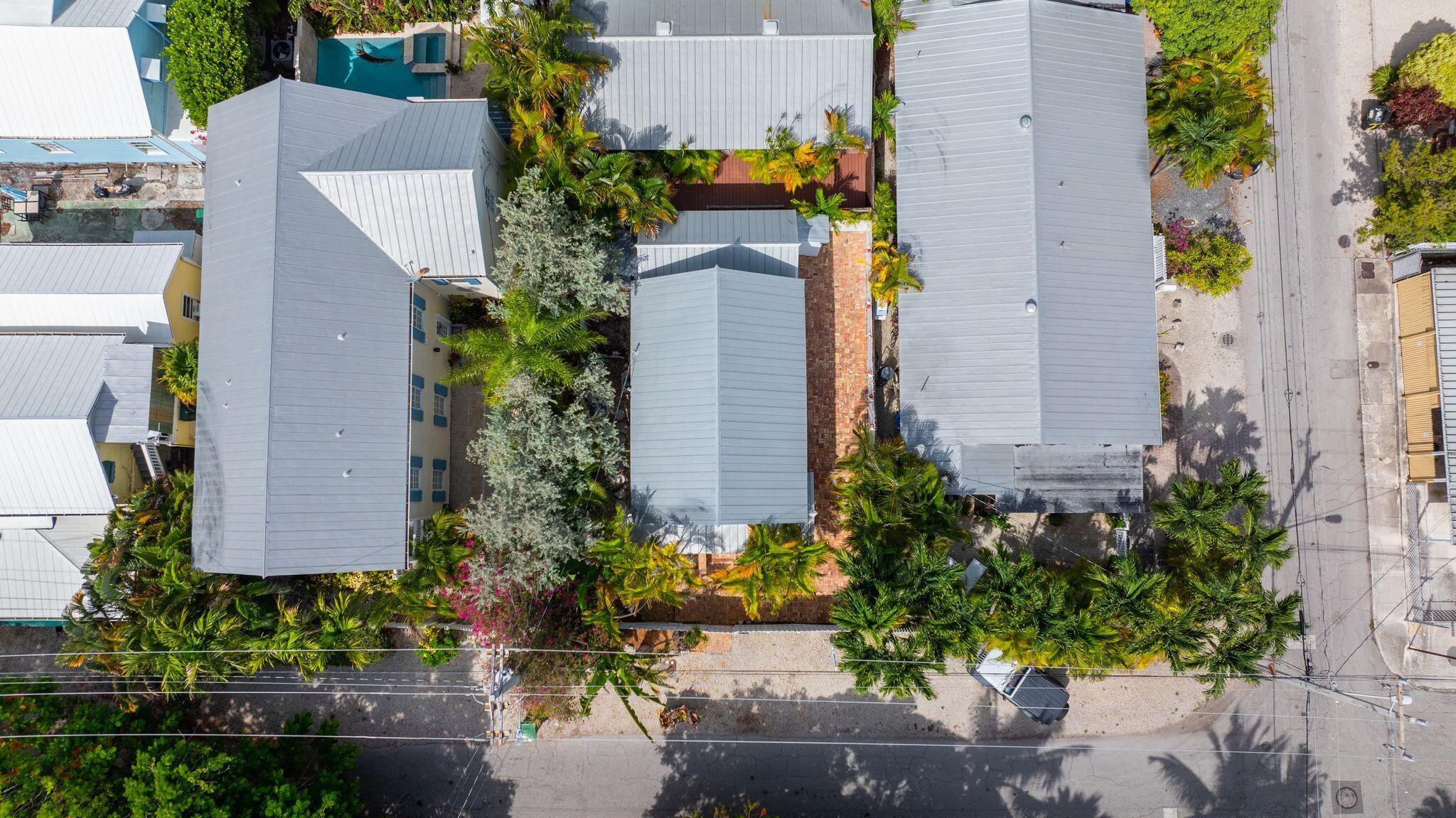 1222 Florida Street Property Photo 5