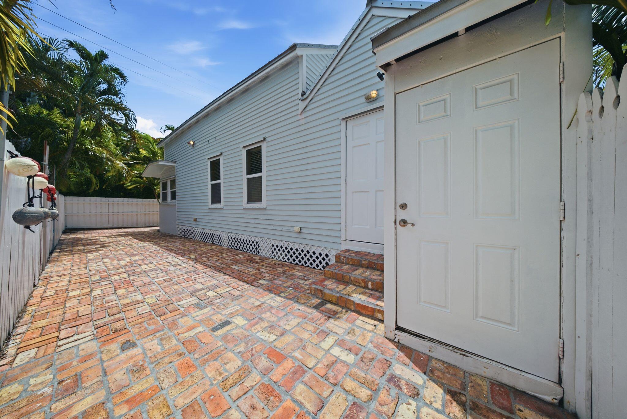 1222 Florida Street Property Photo 22