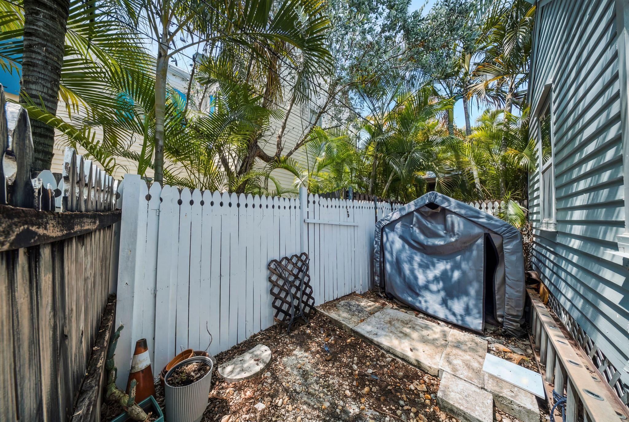 1222 Florida Street Property Photo 27