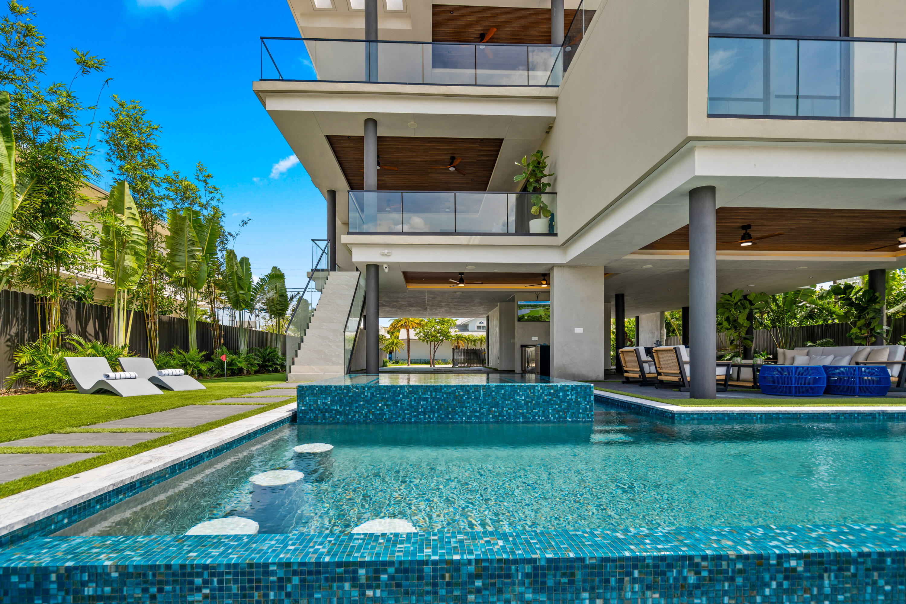 16 S Exuma Road Property Photo 4