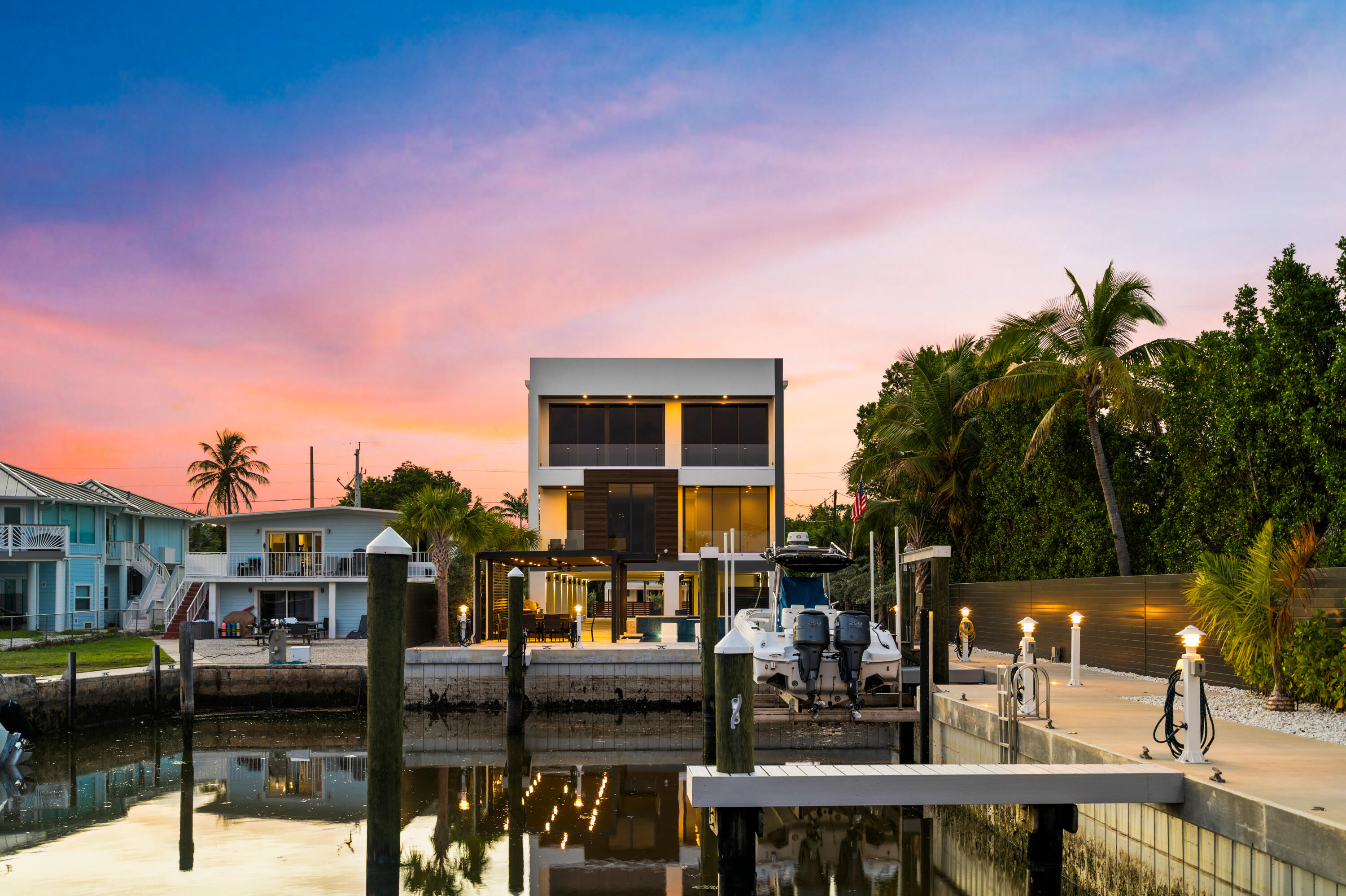 16 Seaside Avenue Property Photo 1