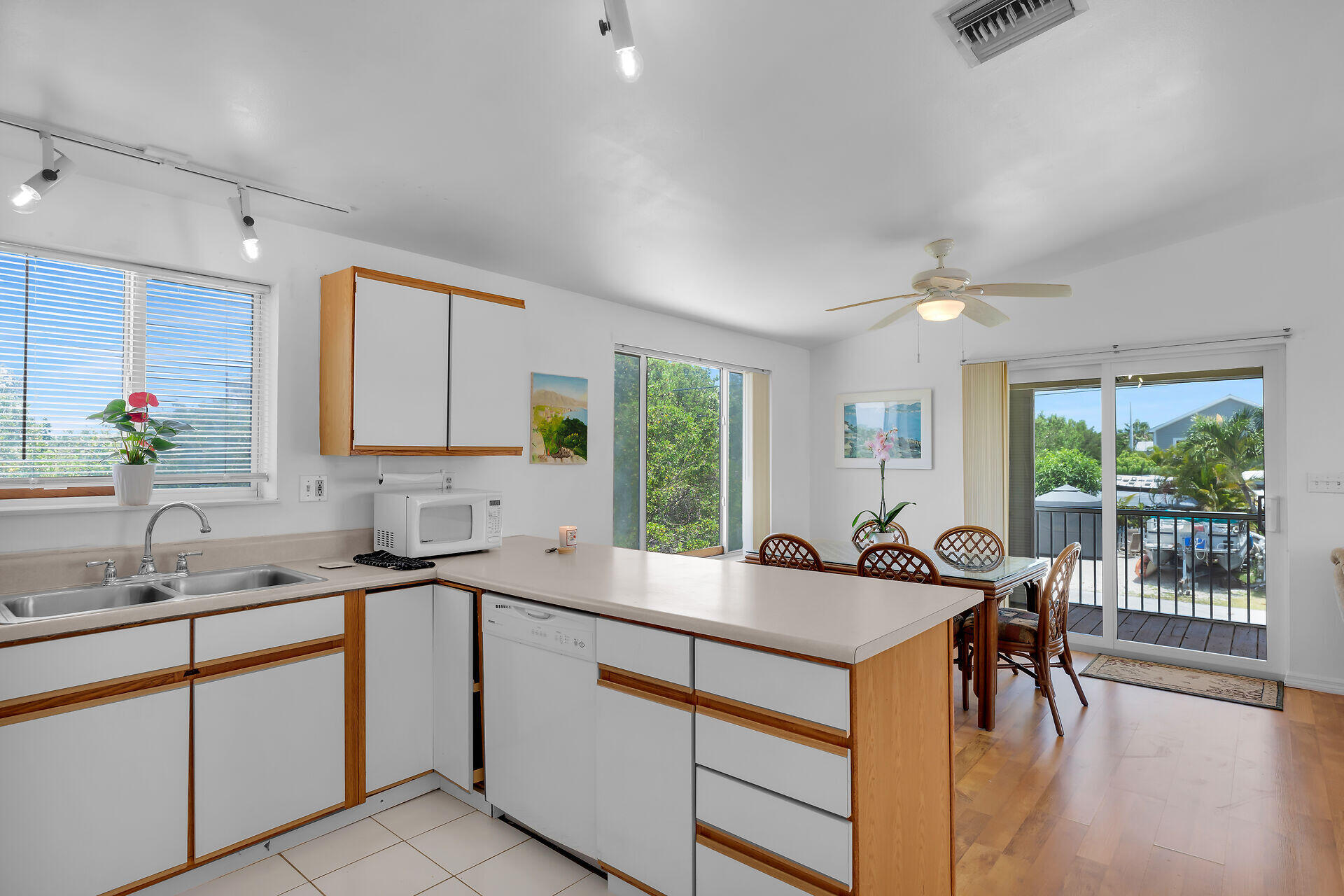 31179 Avenue H Property Photo 17