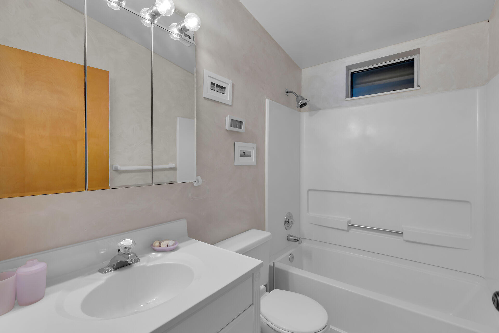 31179 Avenue H Property Photo 21