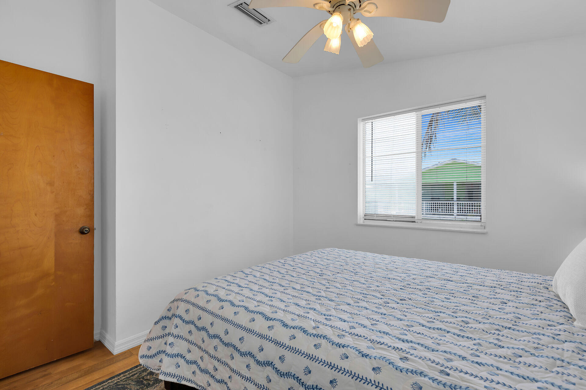 31179 Avenue H Property Photo 23