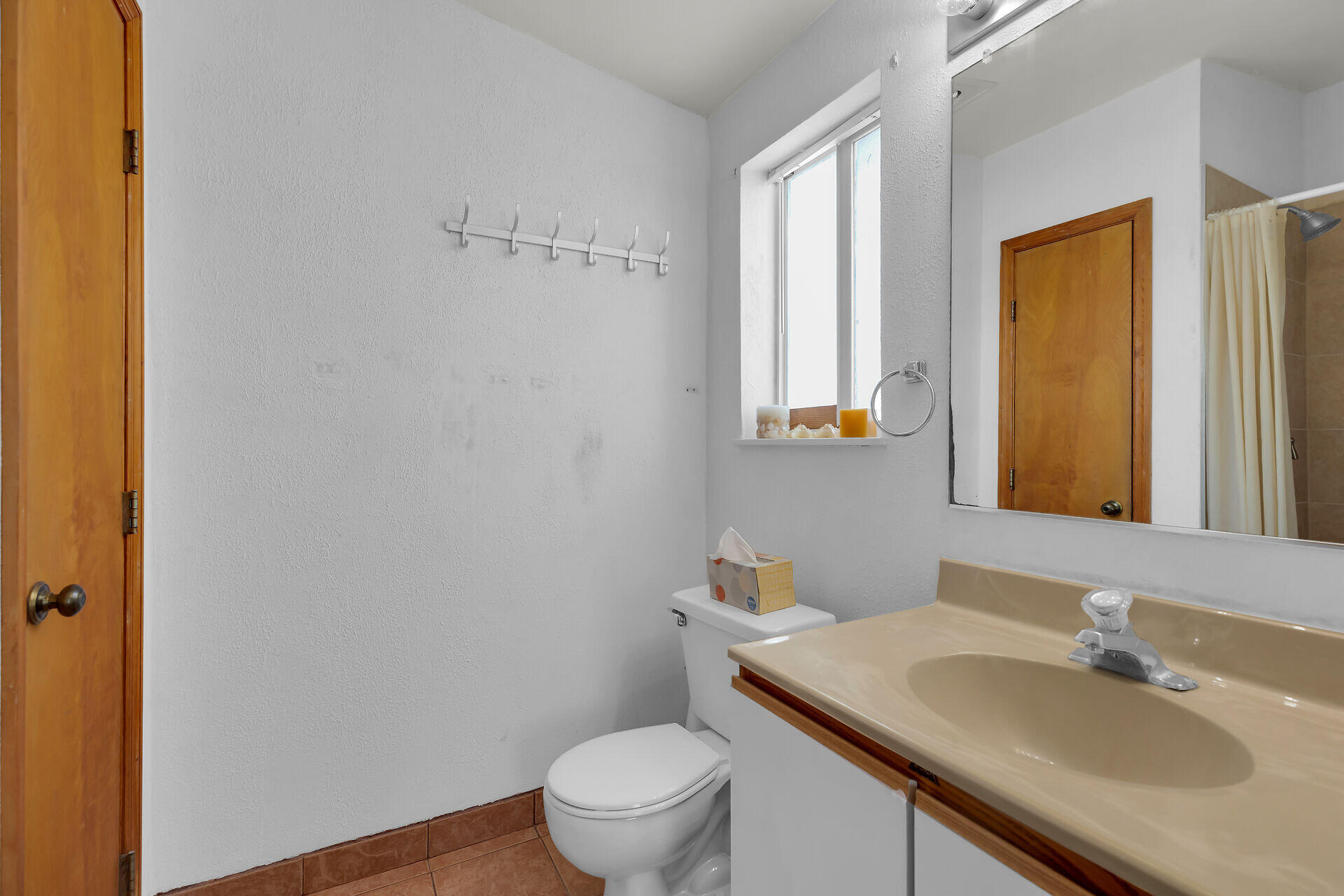 31179 Avenue H Property Photo 28