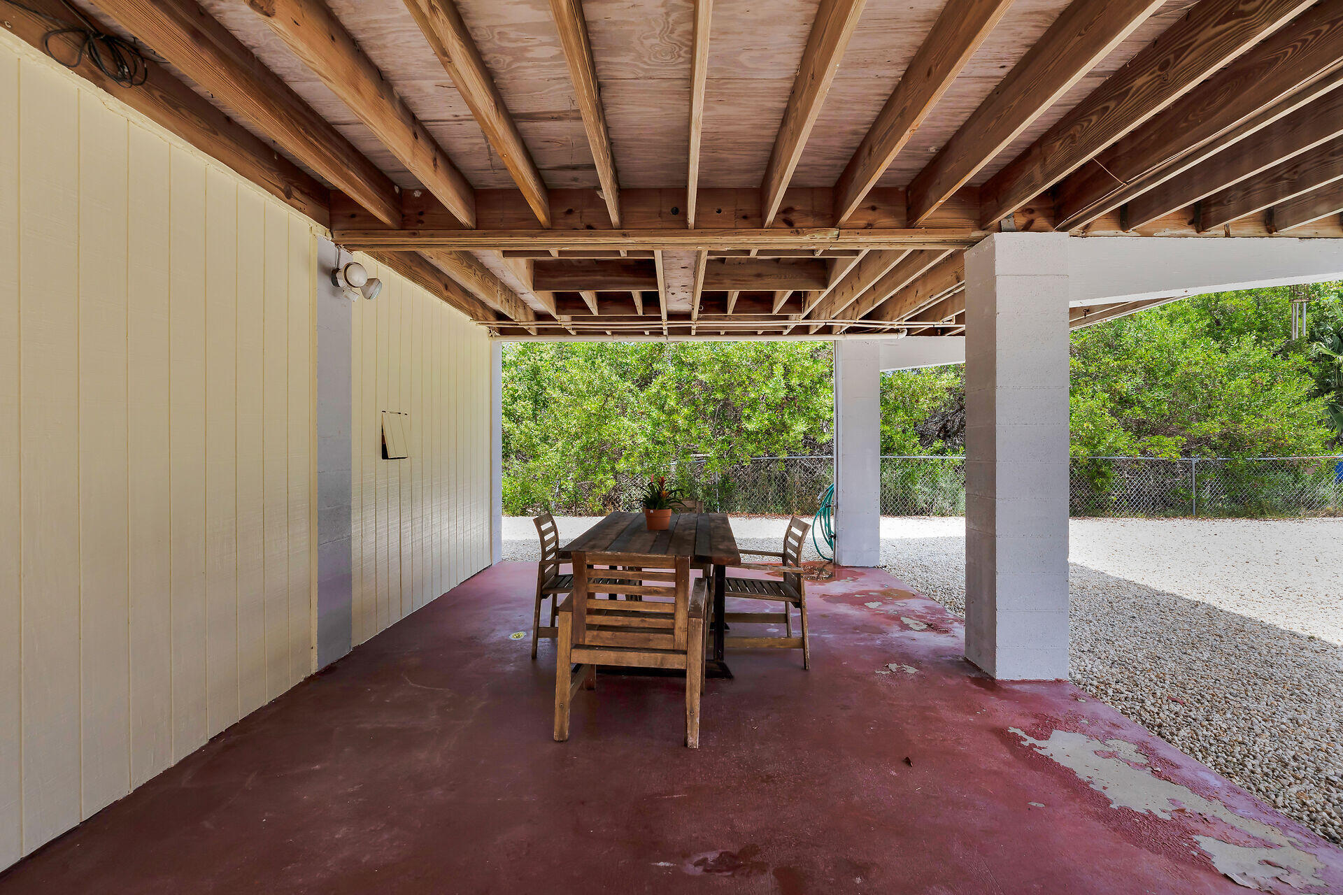 31179 Avenue H Property Photo 31