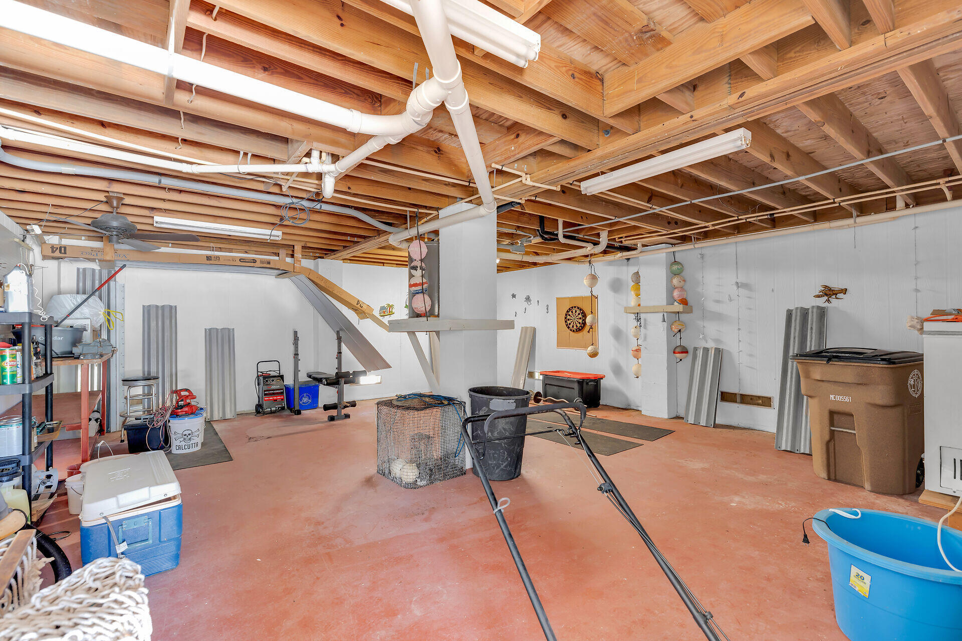 31179 Avenue H Property Photo 32