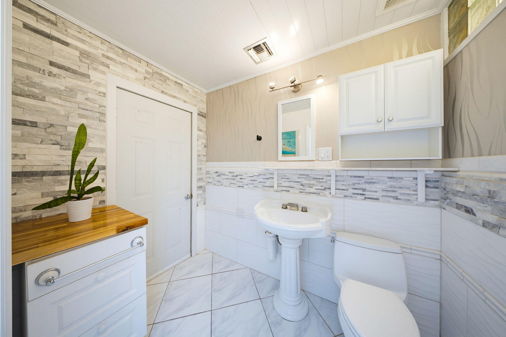 87 Sirius Lane Property Photo 26