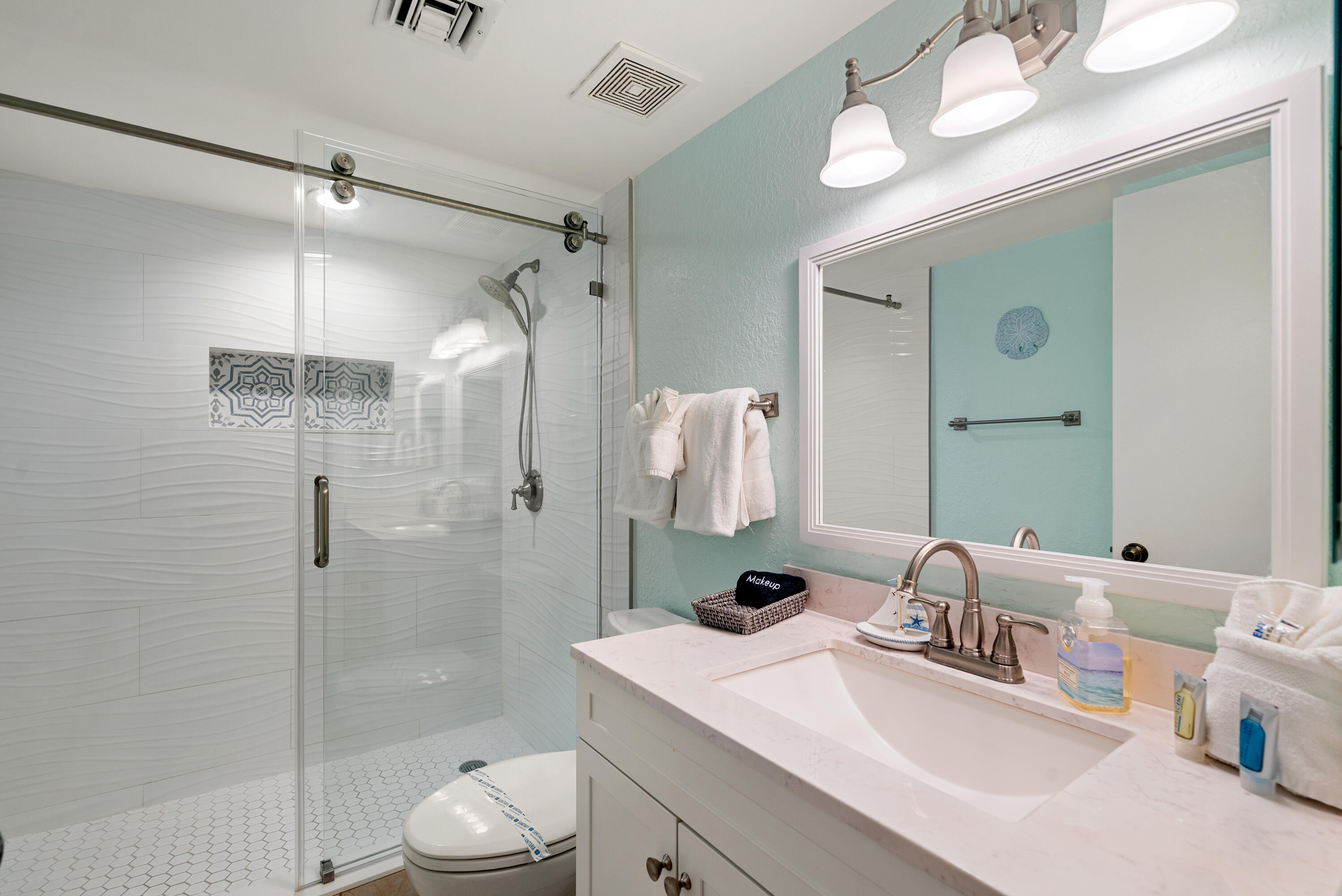 500 Burton Drive 1402 Property Photo 8