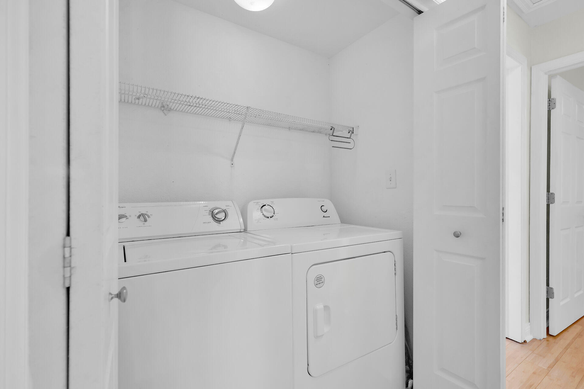 496 James Avenue Property Photo 22