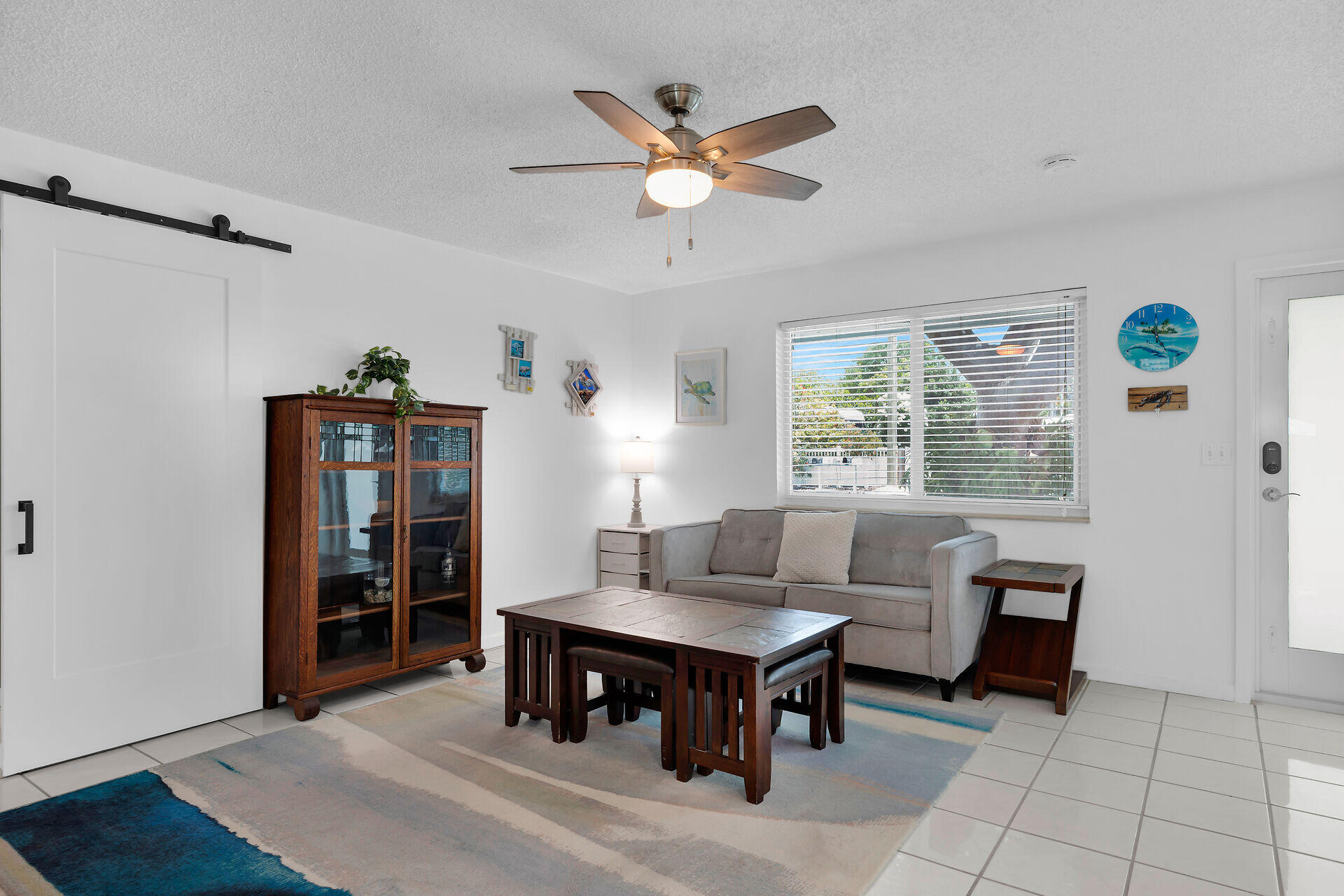 19 Se Marlin Avenue Property Photo 11