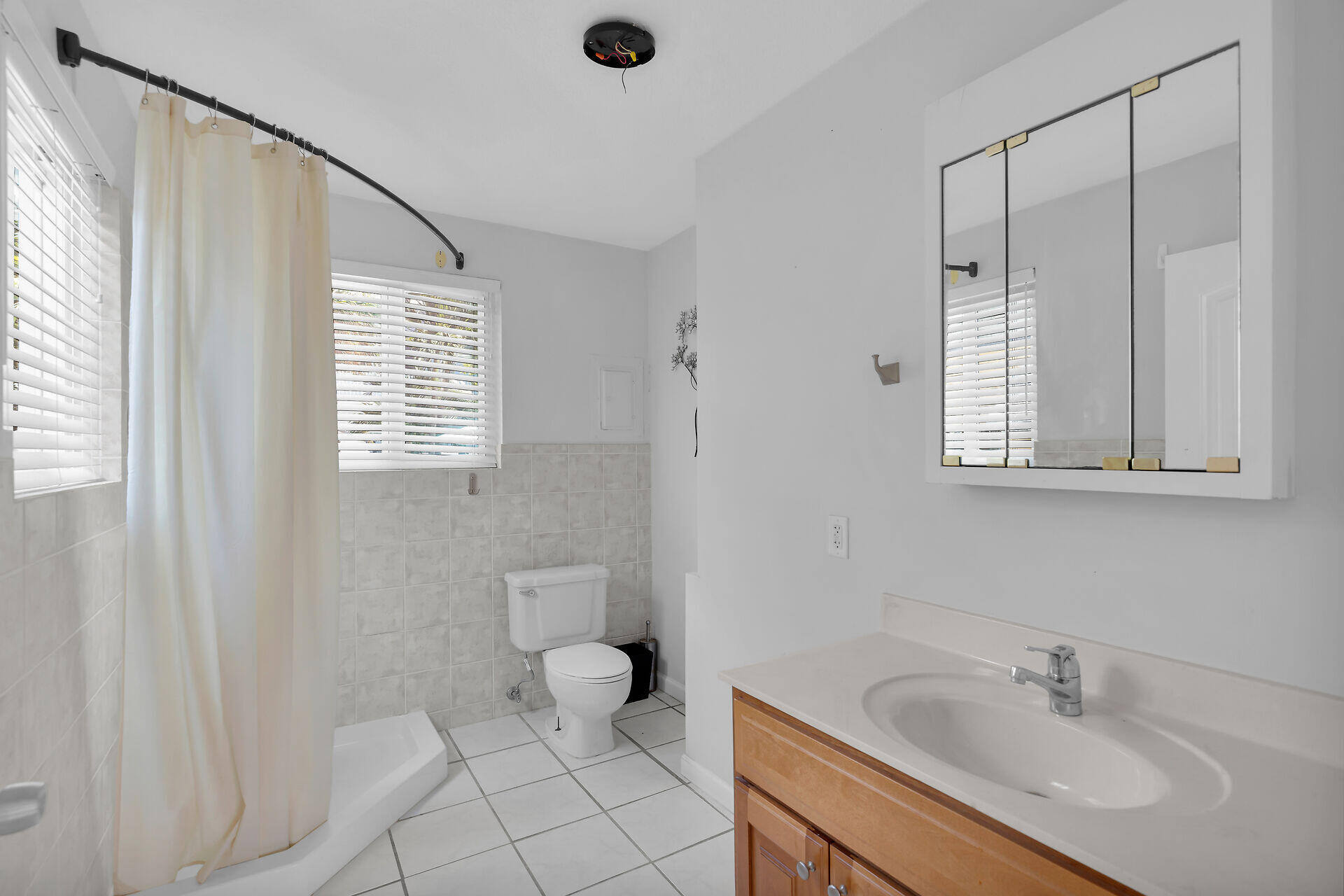 19 Se Marlin Avenue Property Photo 21