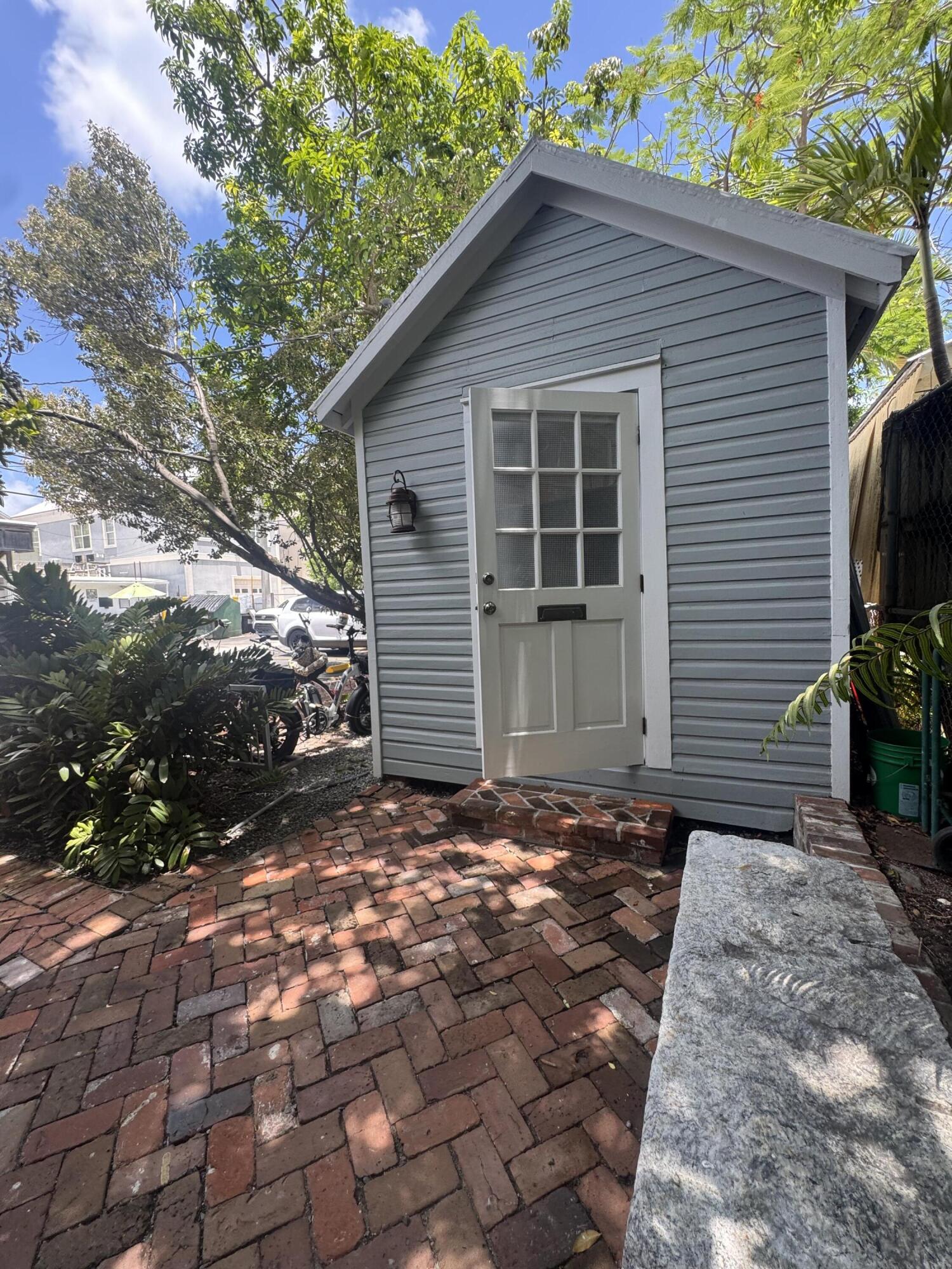 416 Fleming Street Property Photo 38