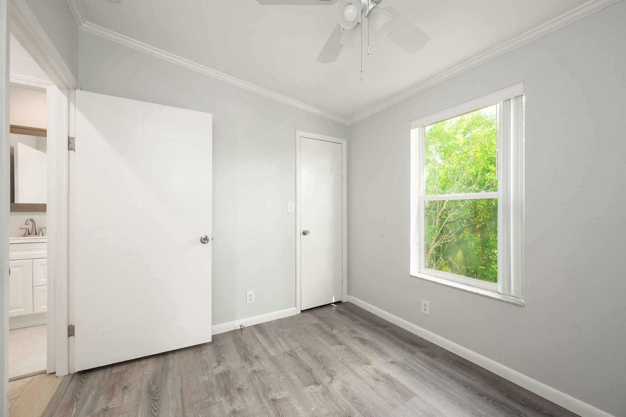 96 John Street Property Photo 14