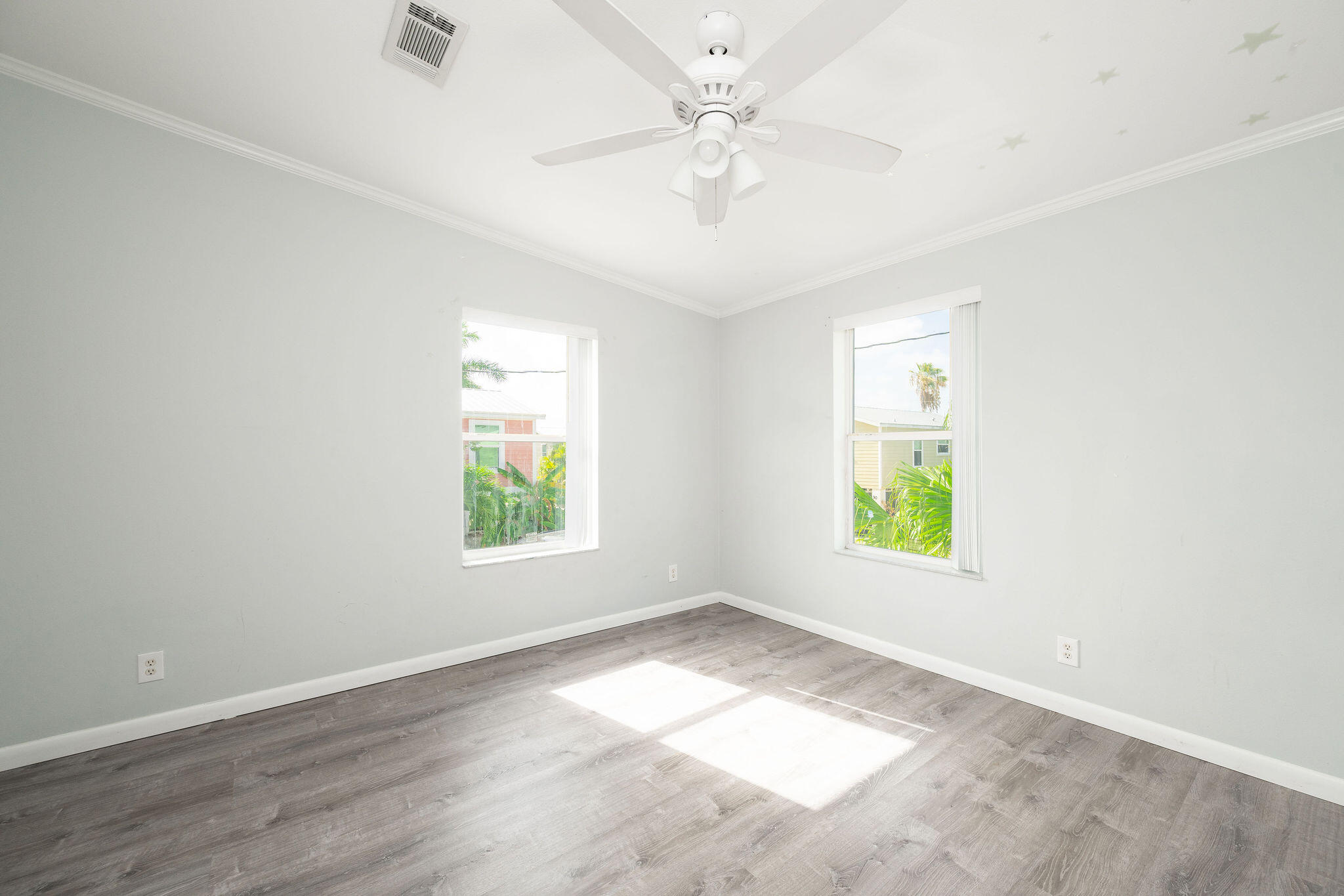 96 John Street Property Photo 15