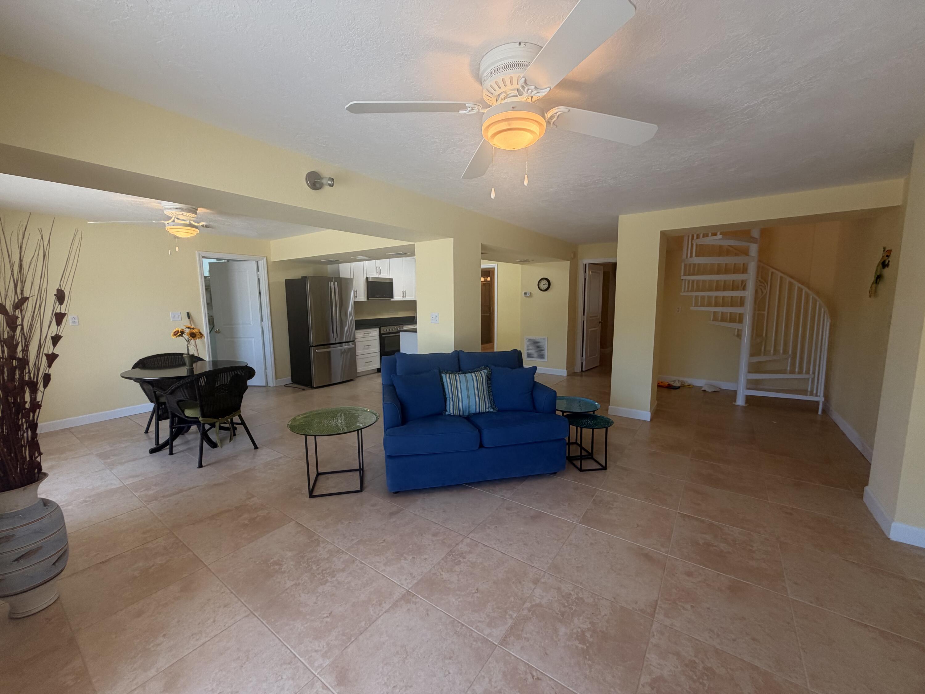 239 Plantation Avenue Property Photo 11