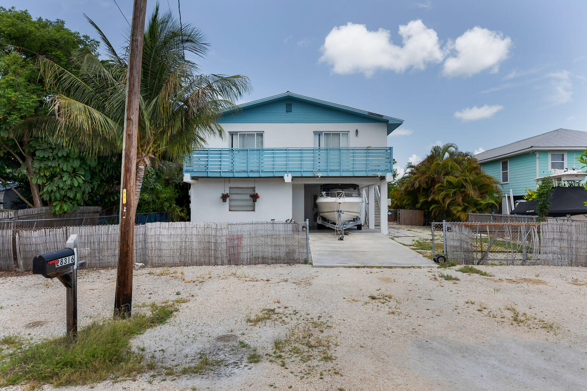 28316 County Road Property Photo 2
