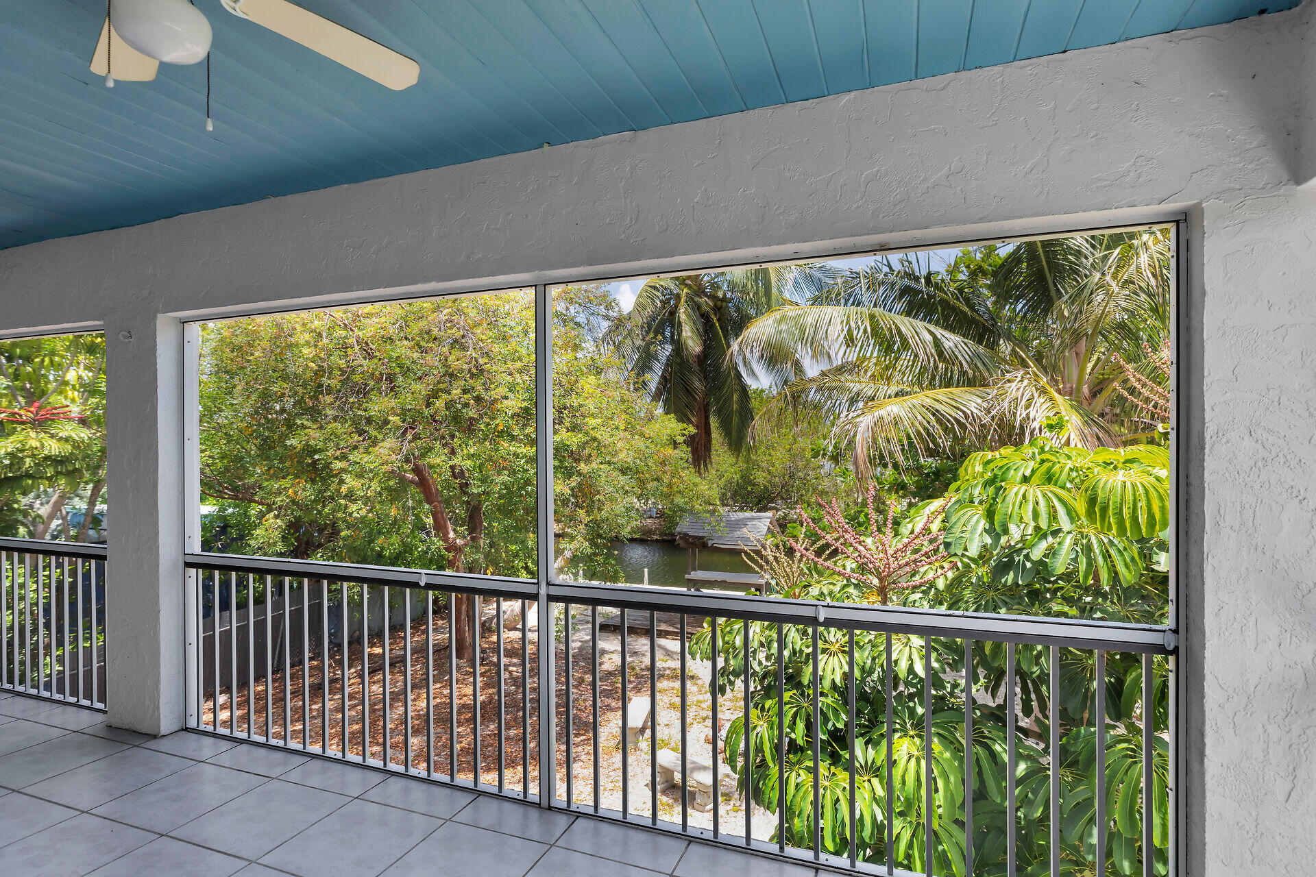 28316 County Road Property Photo 6