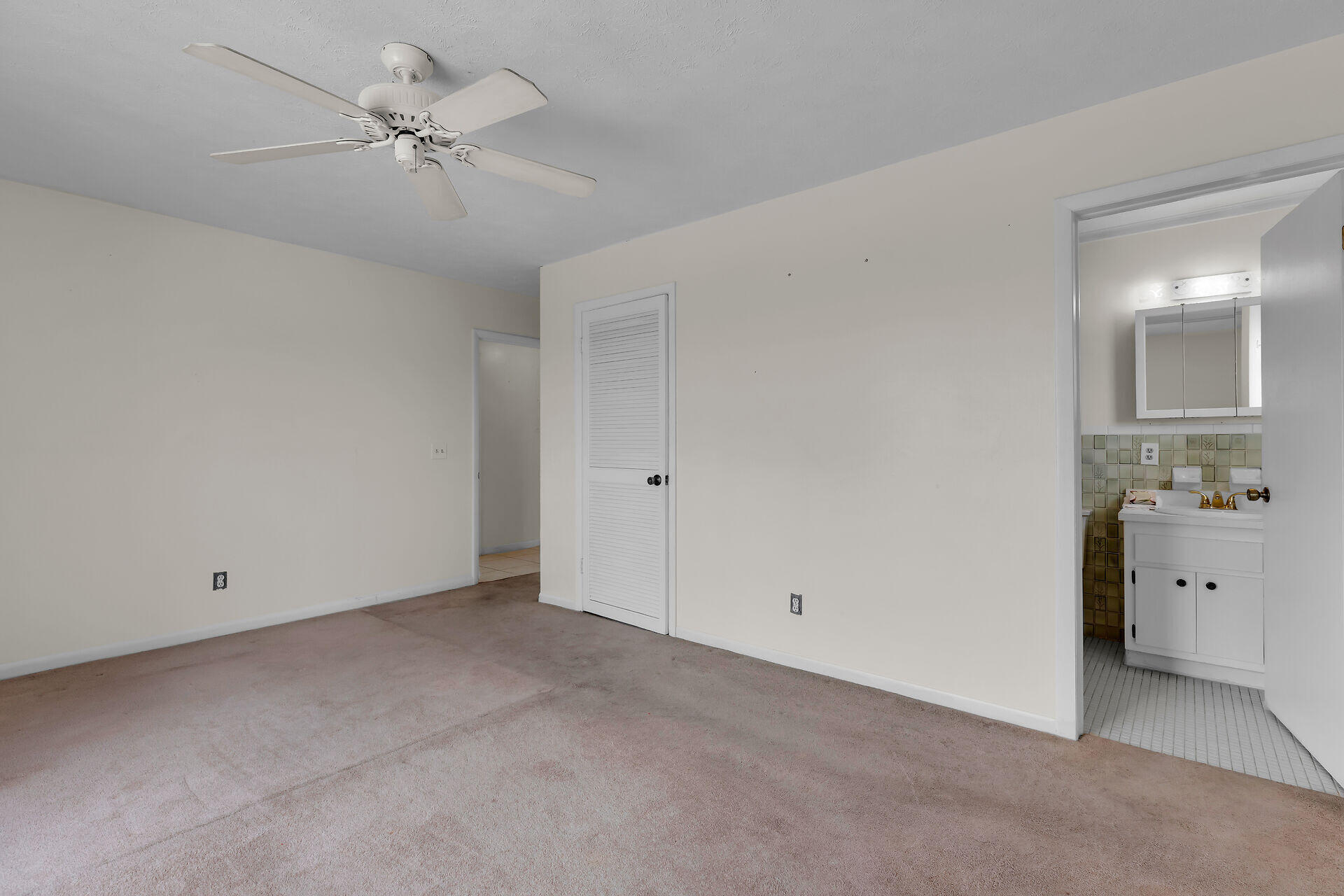 28316 County Road Property Photo 17