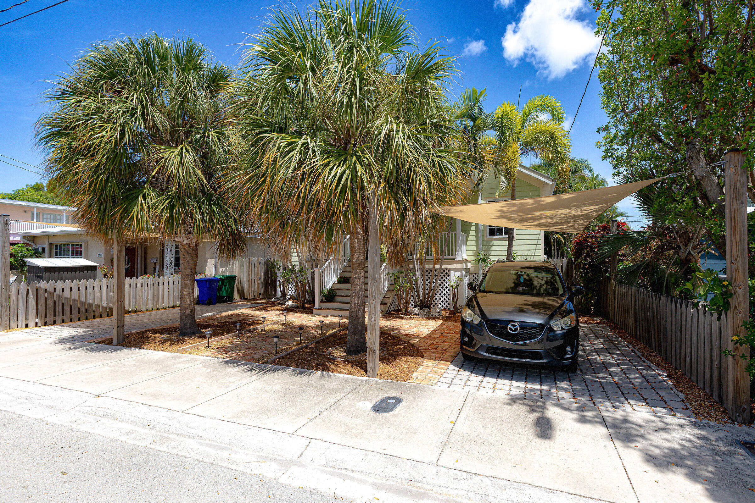 2313 Fogarty Avenue Property Photo 2