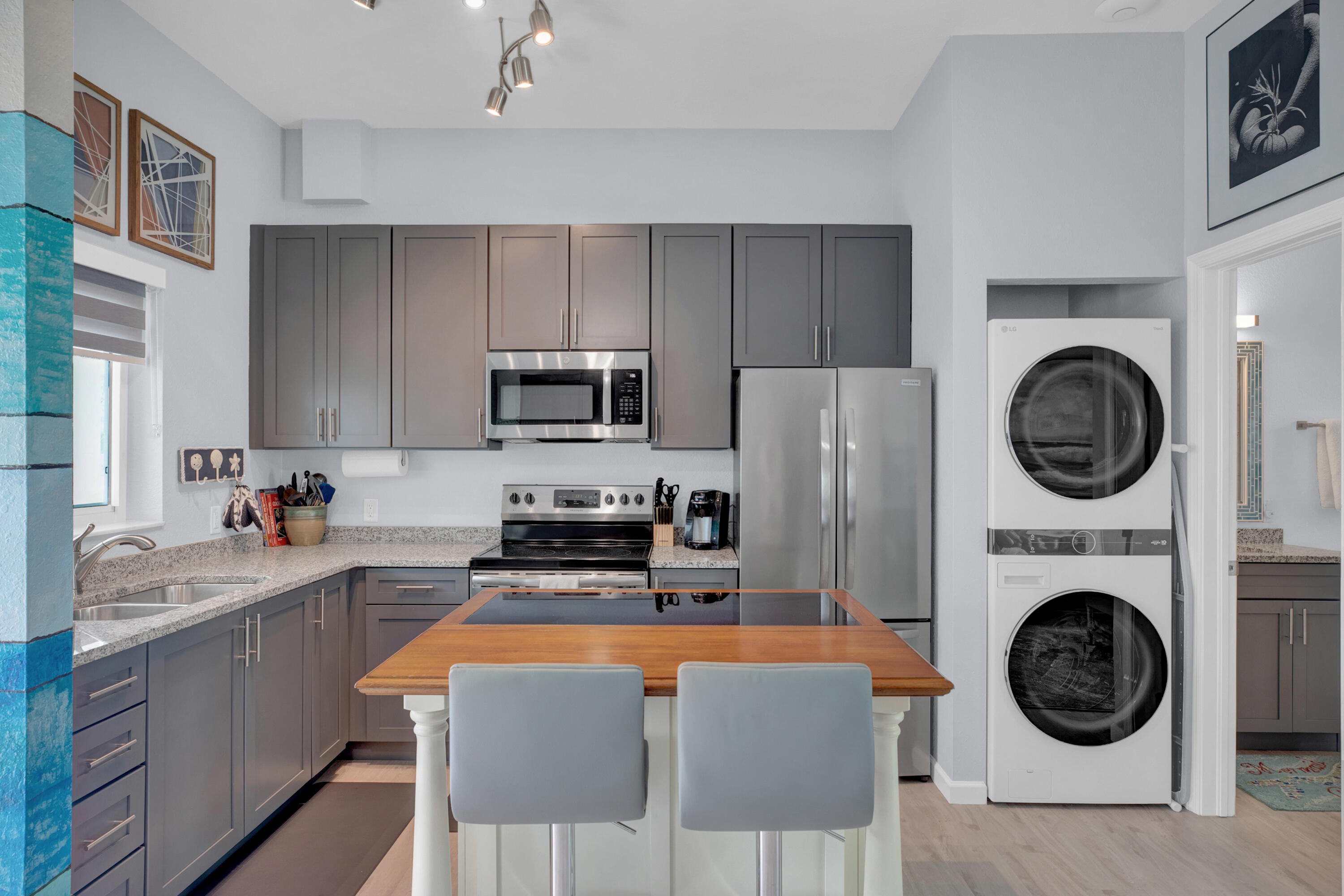 10877 Overseas Highway Apt 35 Property Photo 7
