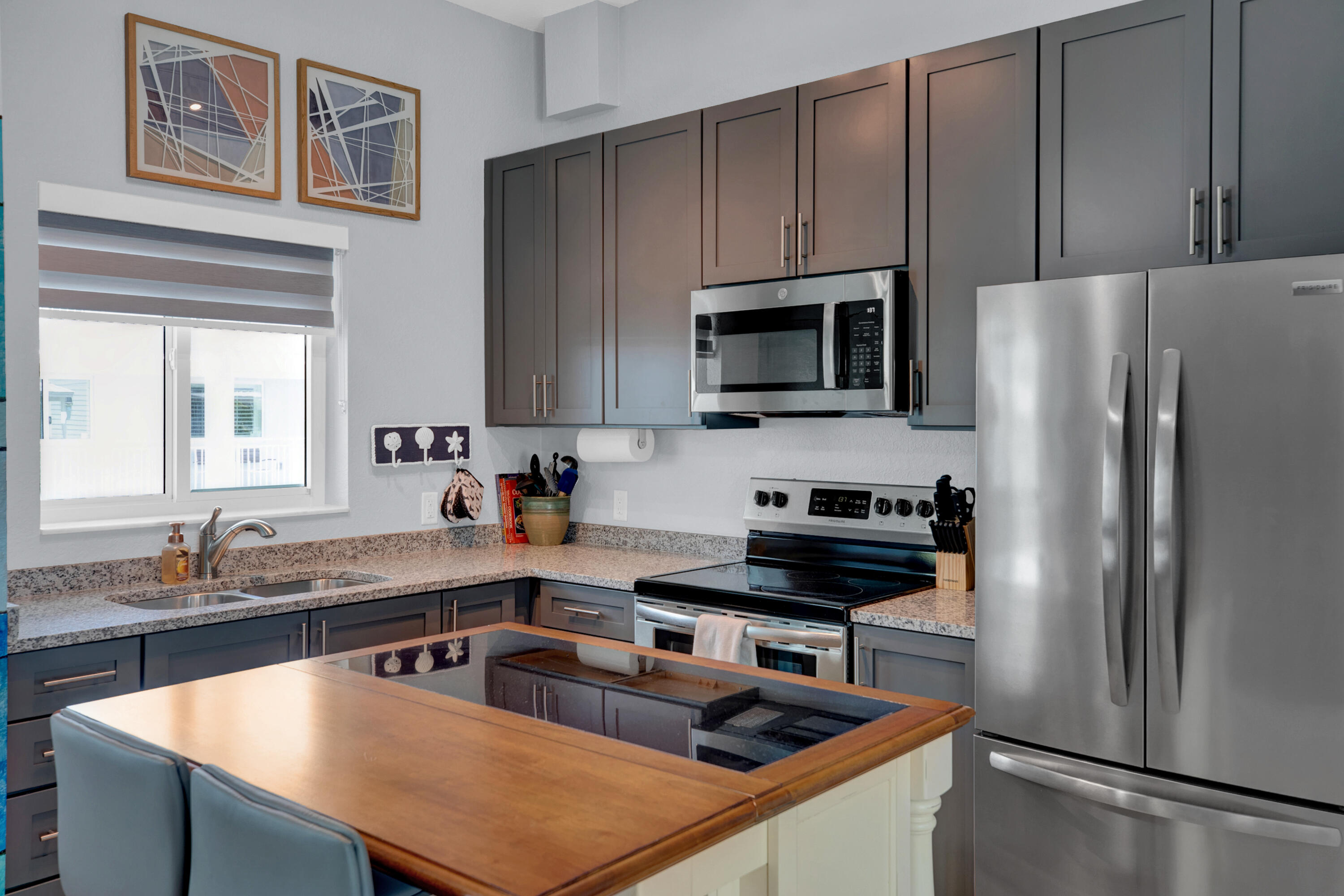 10877 Overseas Highway Apt 35 Property Photo 9