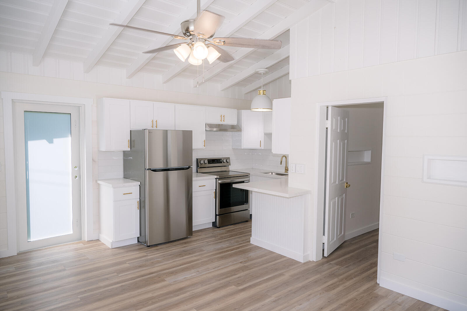 81160 Old Highway Property Photo 4