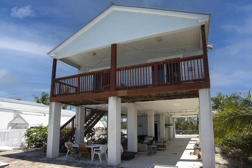 25 Puerta Drive Property Photo 2