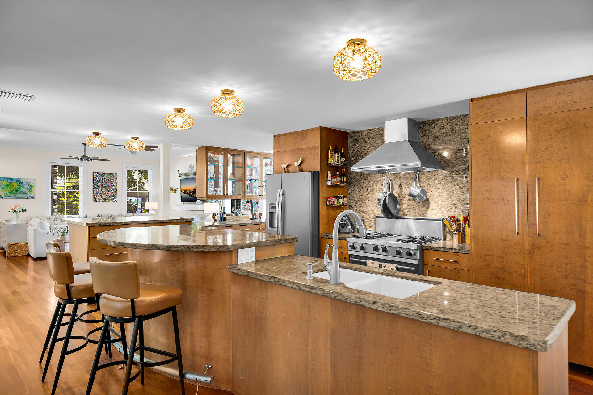 1115 South Street Property Photo 4