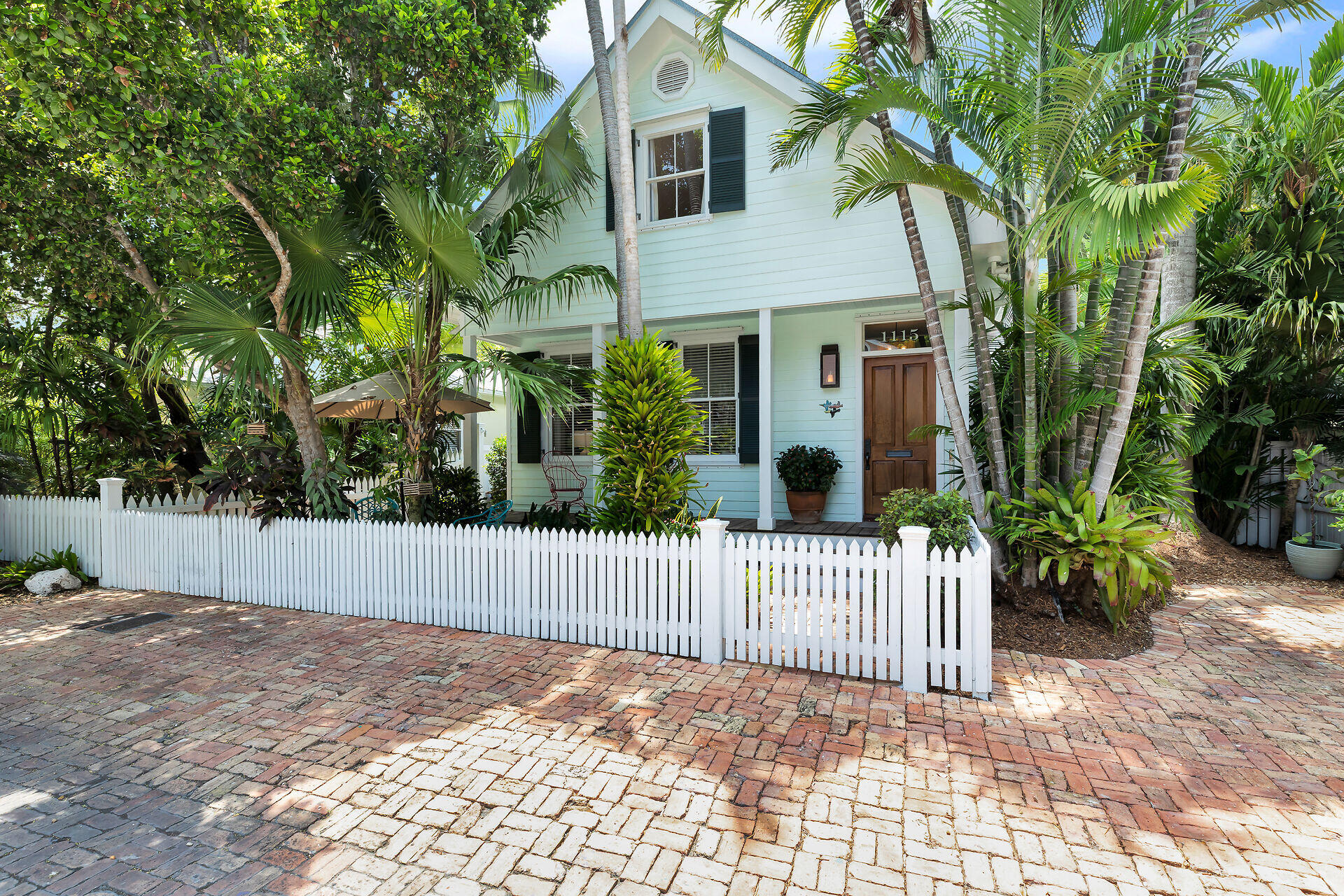 1115 South Street Property Photo 8