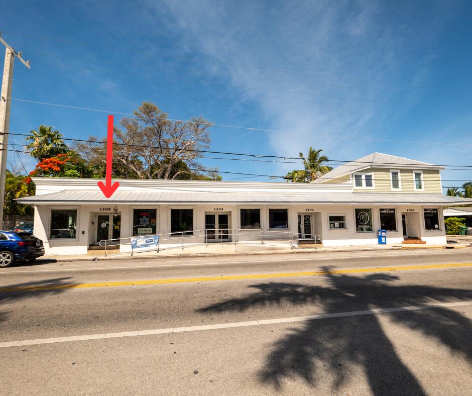 1206 White Street Property Photo 4