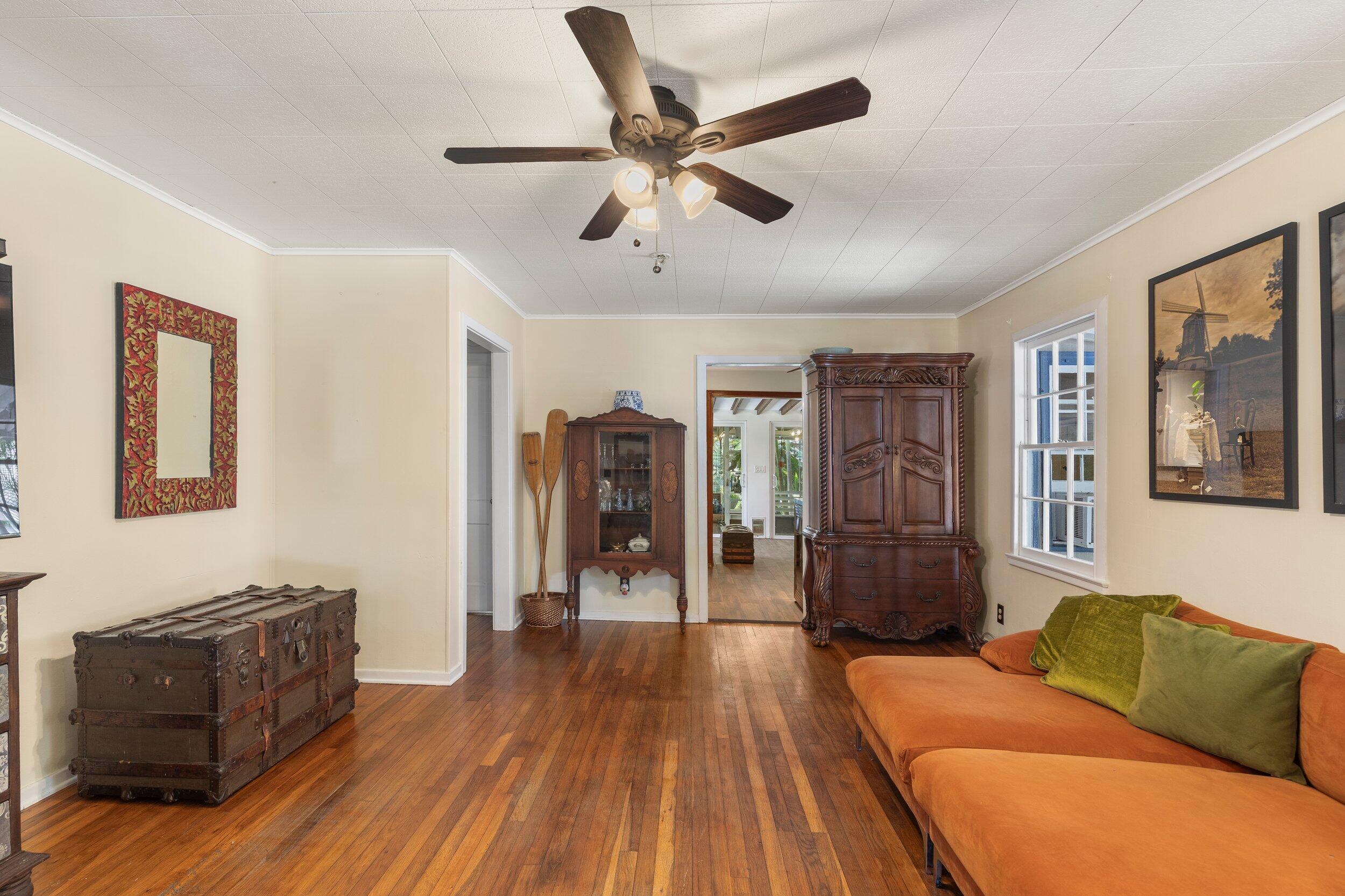 3712 Duck Avenue Property Photo 6