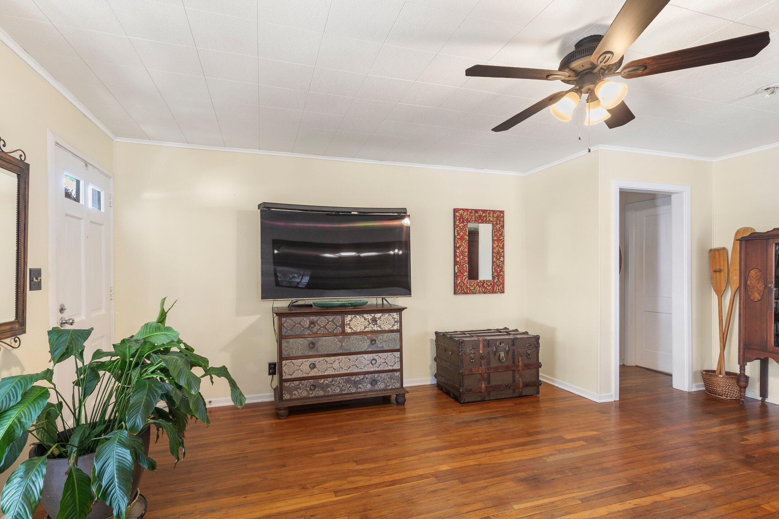3712 Duck Avenue Property Photo 9
