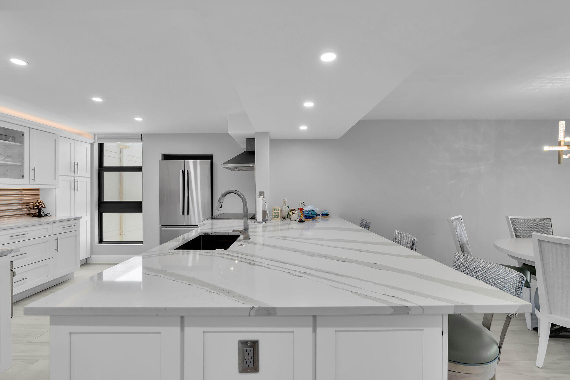 8401 Gulf Of Mexico Boulevard #401 Property Photo 8