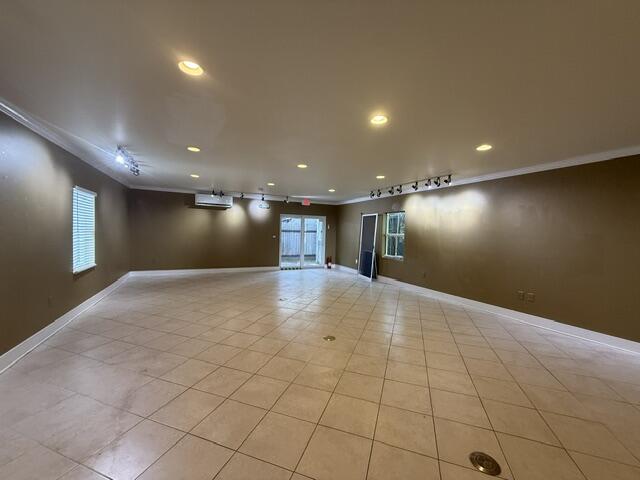 513 Truman Avenue Property Photo 9