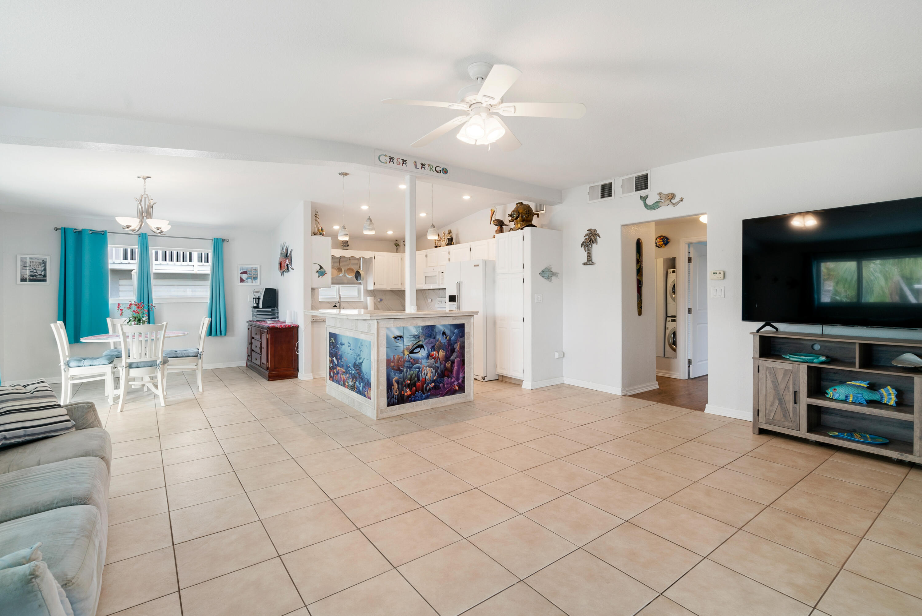 1210 Cactus Street Property Photo 8