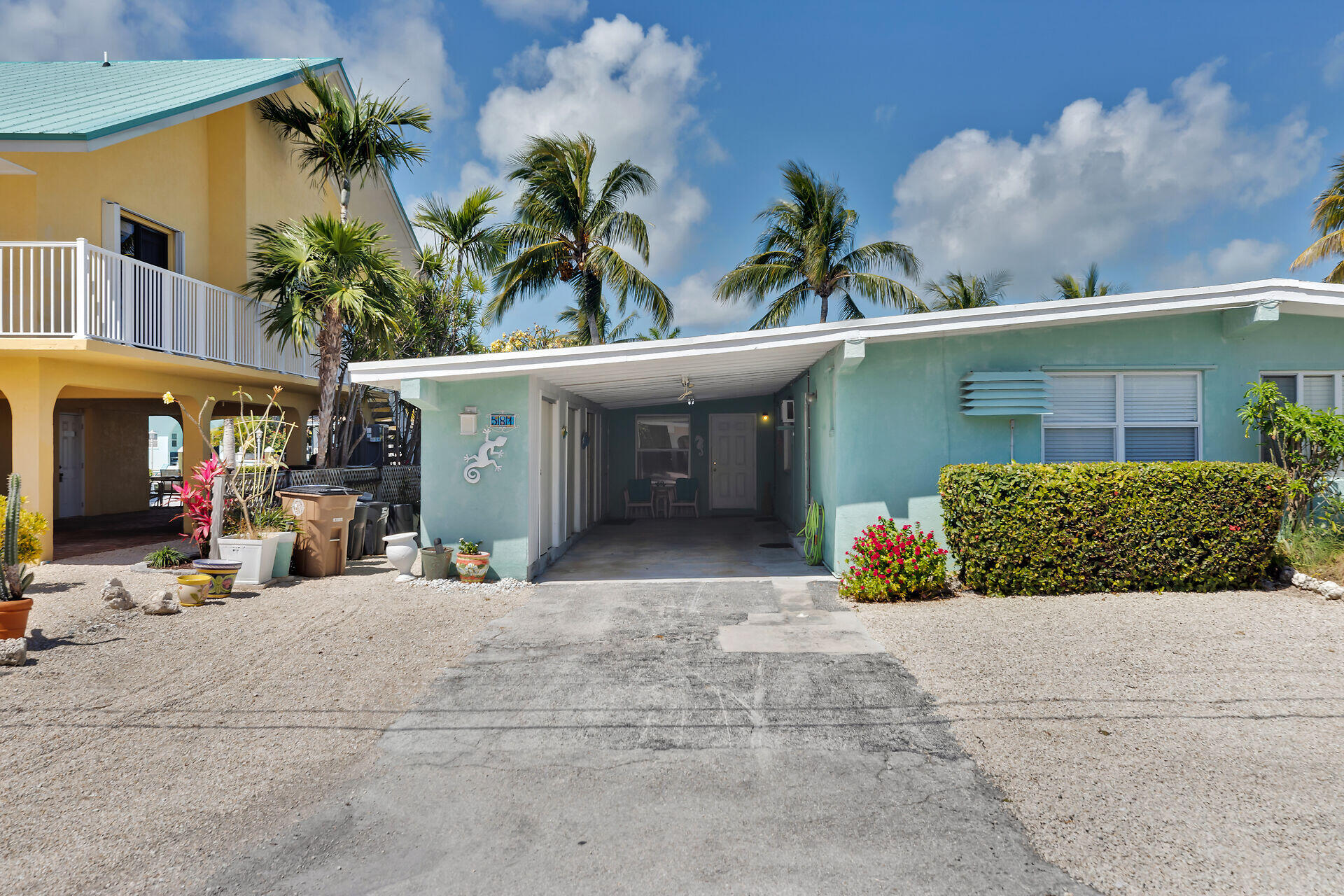 581 9th Street Property Photo 3