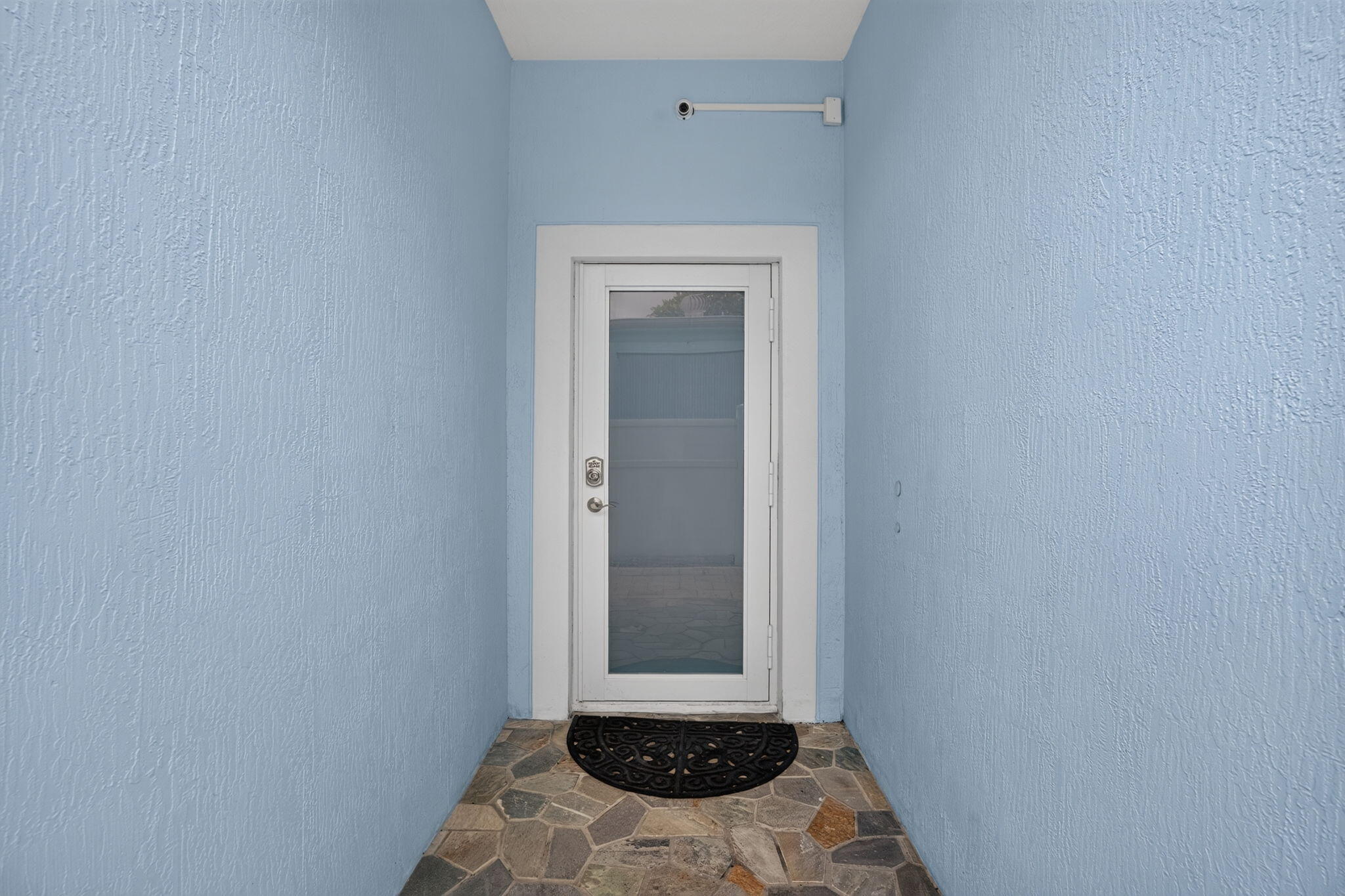 1608 Monmouth Lane Property Photo 3