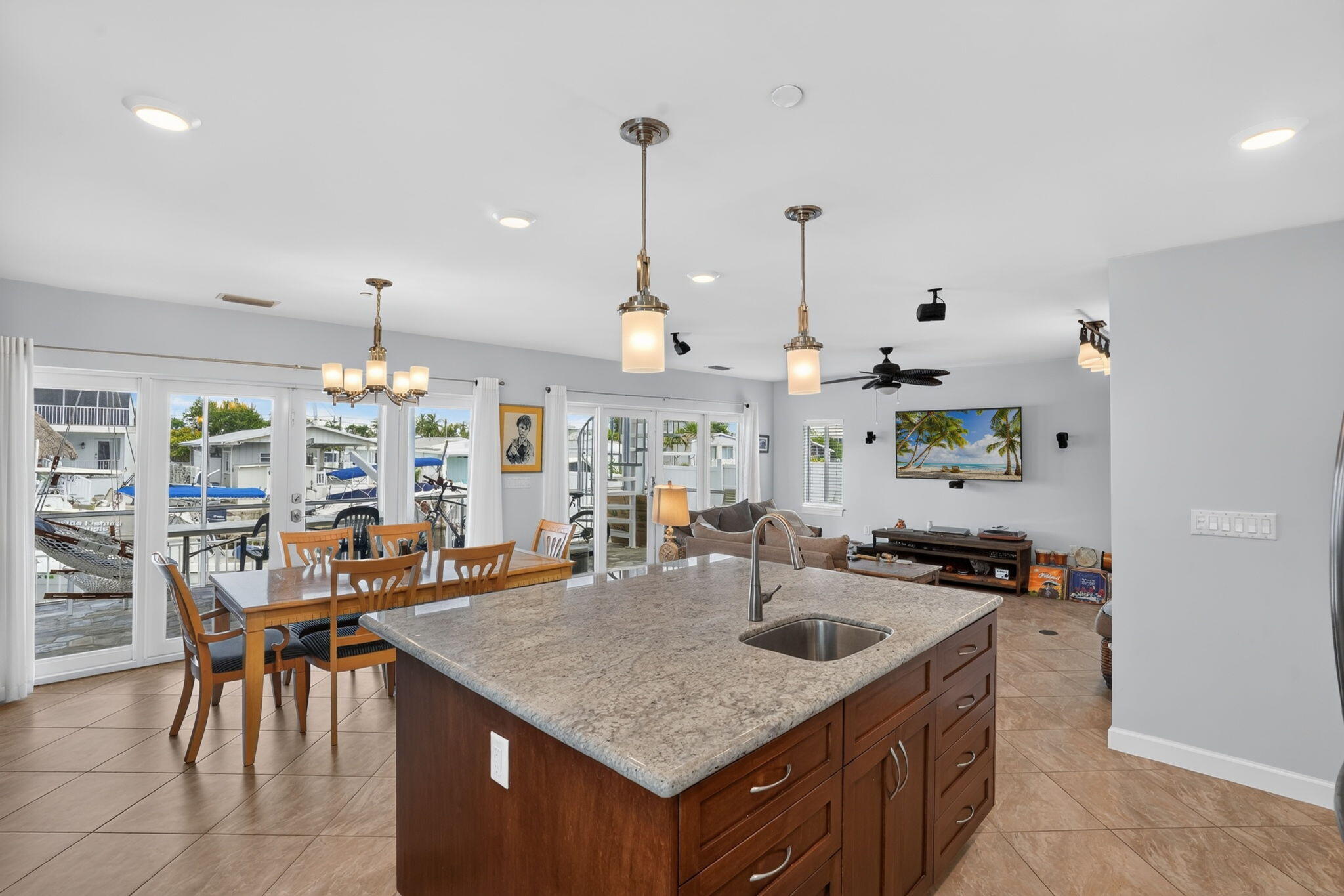 1608 Monmouth Lane Property Photo 11
