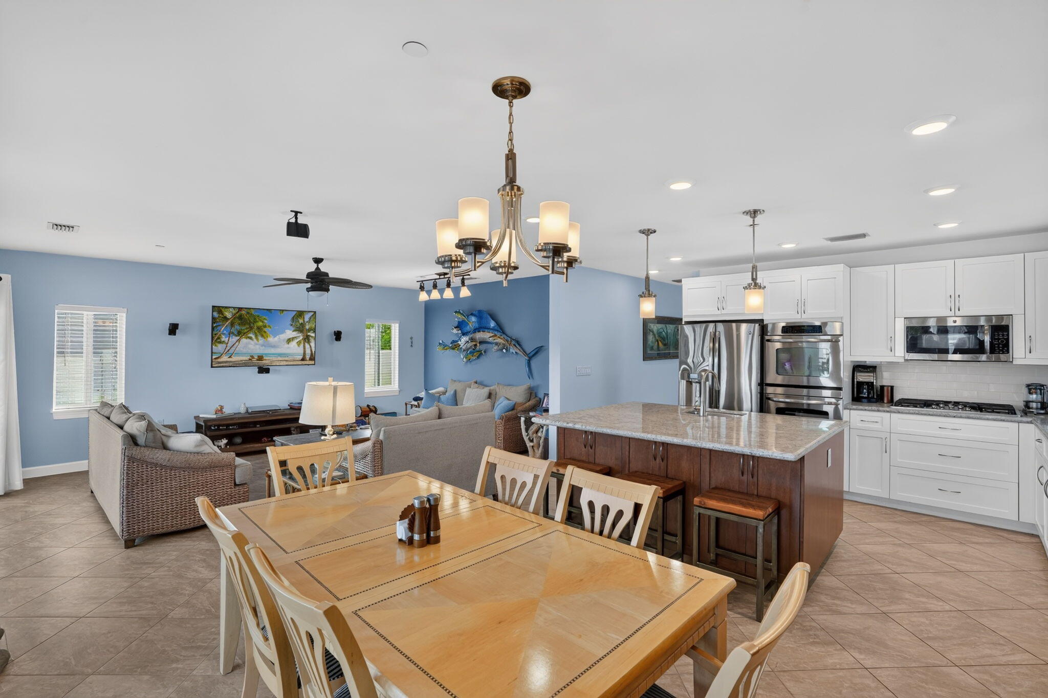 1608 Monmouth Lane Property Photo 12