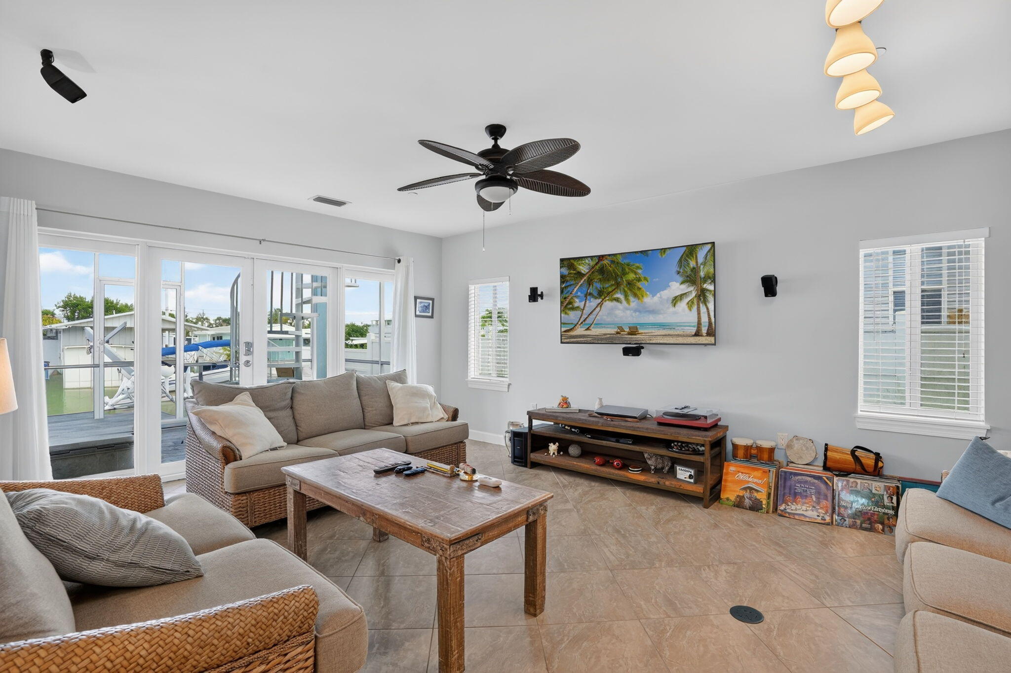 1608 Monmouth Lane Property Photo 15