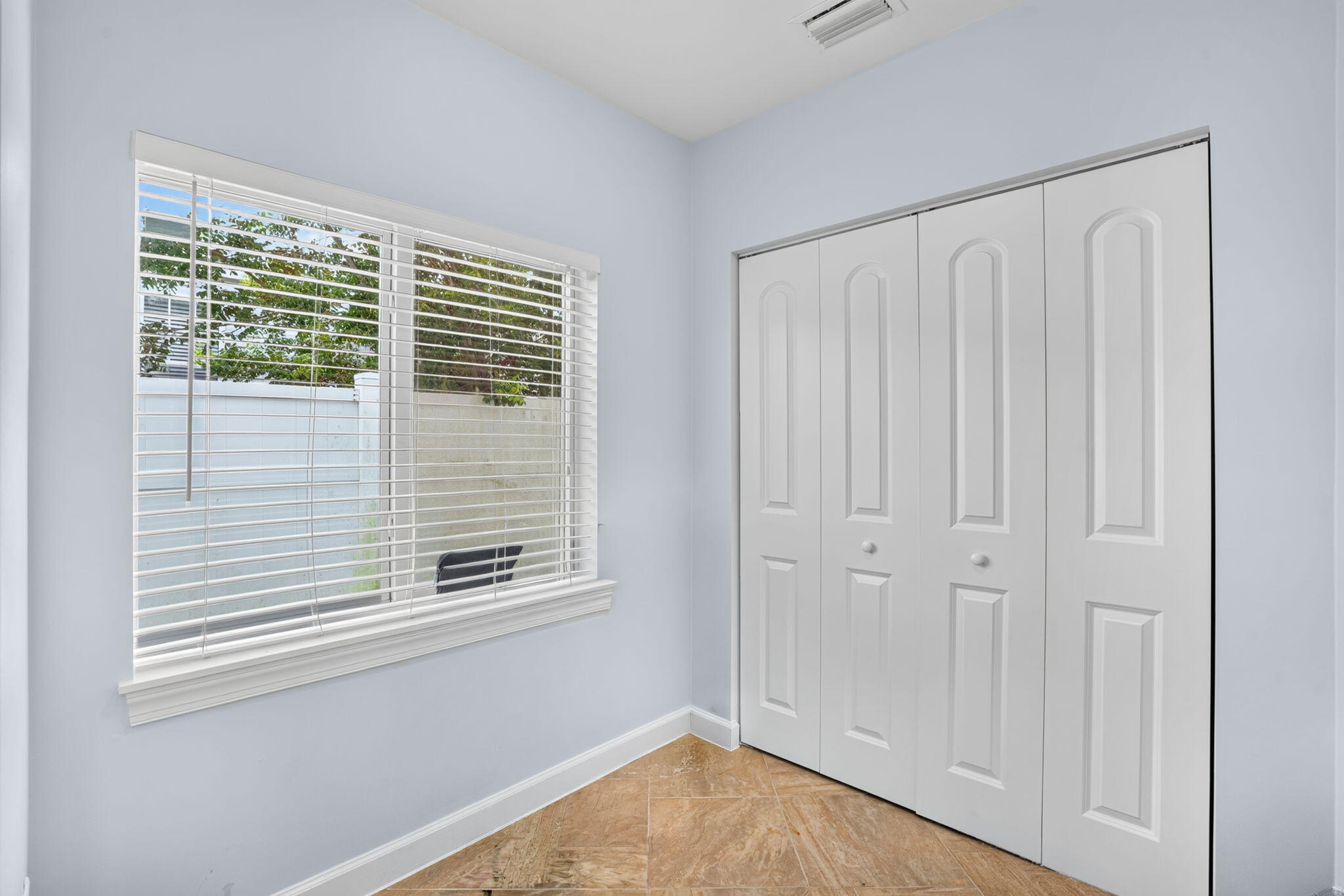 1608 Monmouth Lane Property Photo 28