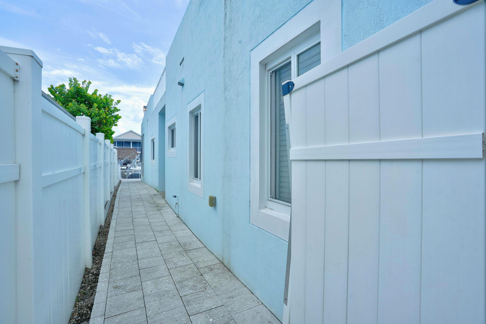 1608 Monmouth Lane Property Photo 38