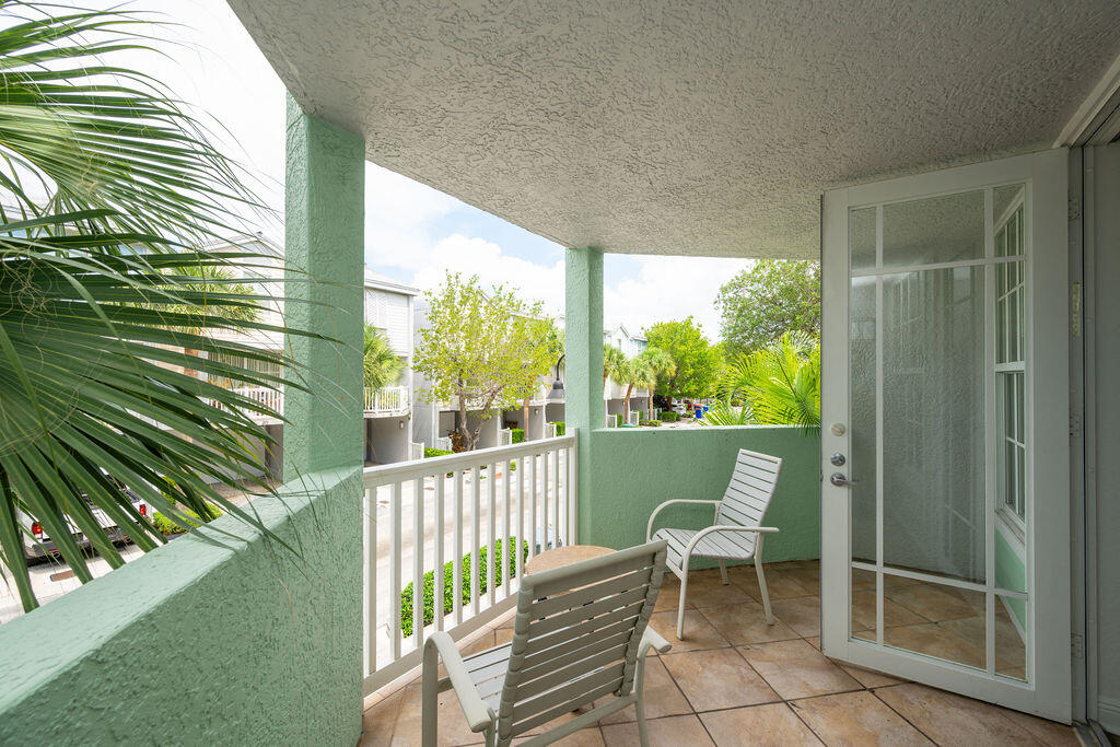 33 Seaside S Court Property Photo 26