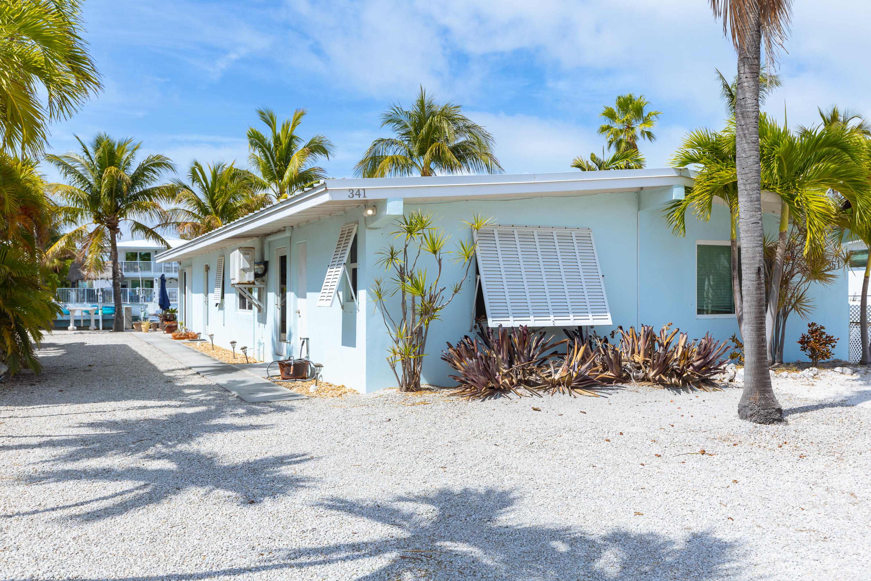 341 3rd Street Property Photo 15