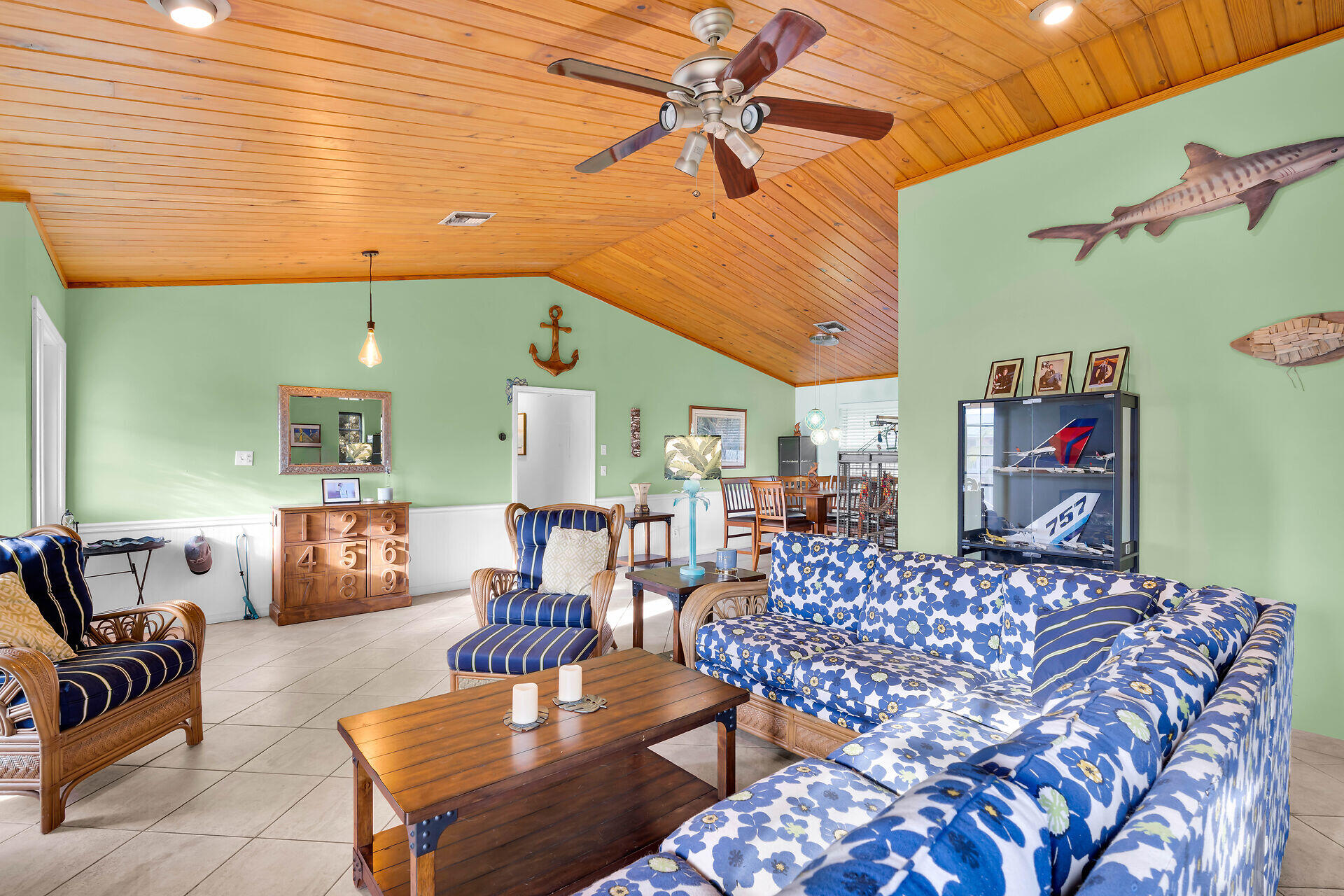 422 Calle Limon Property Photo 7