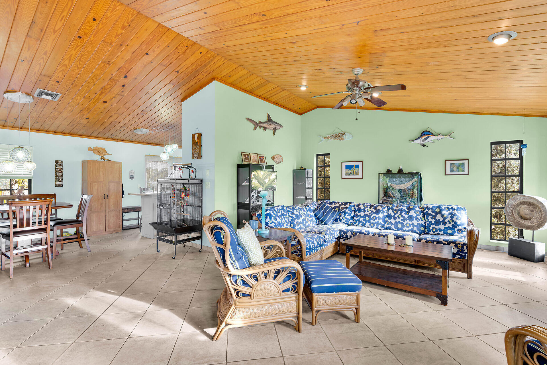 422 Calle Limon Property Photo 7