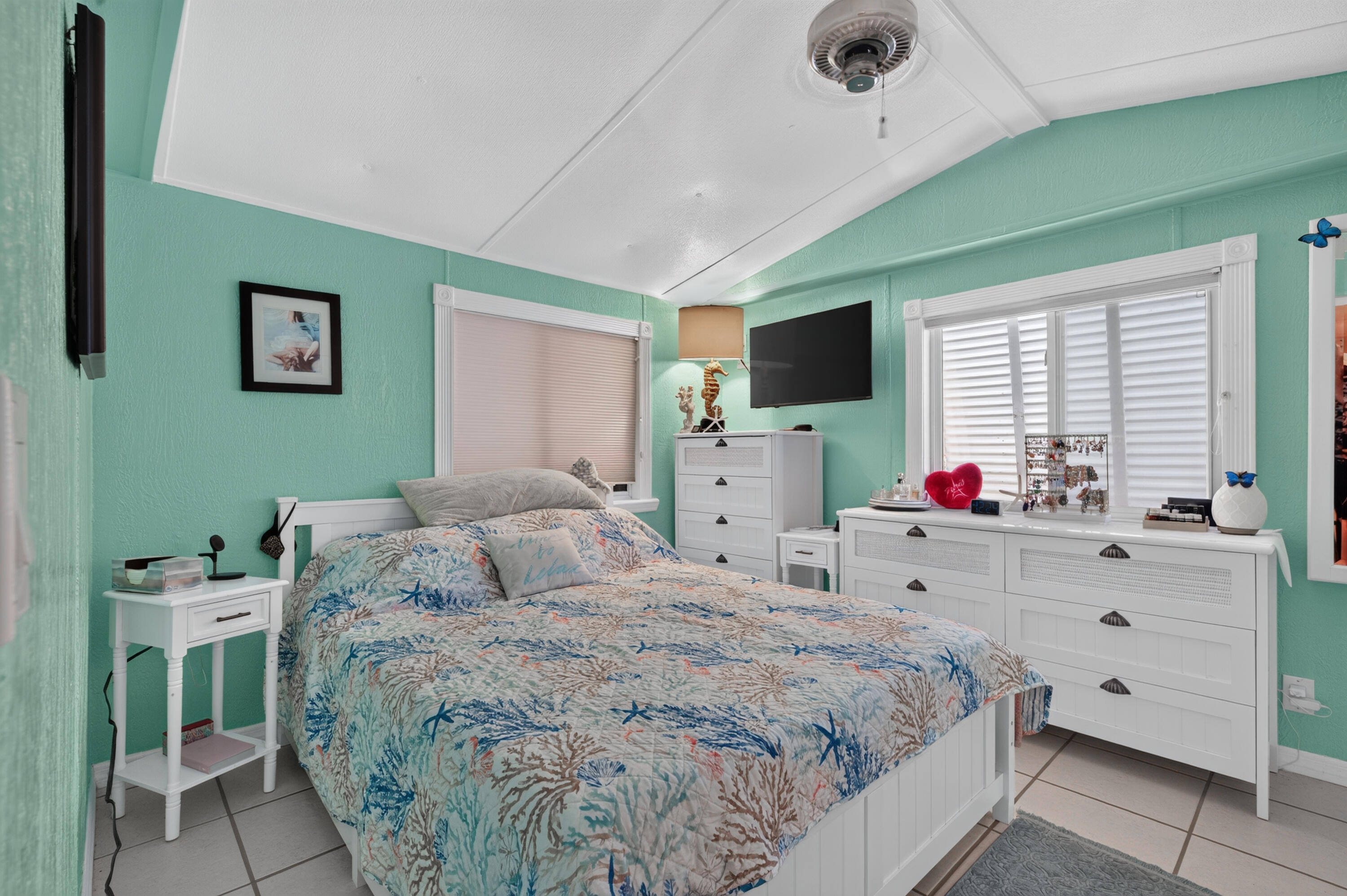 27732 Astrangia Avenue Property Photo 3