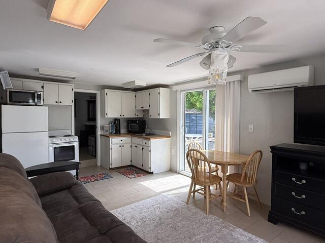 577 Boyd Drive Property Photo 3